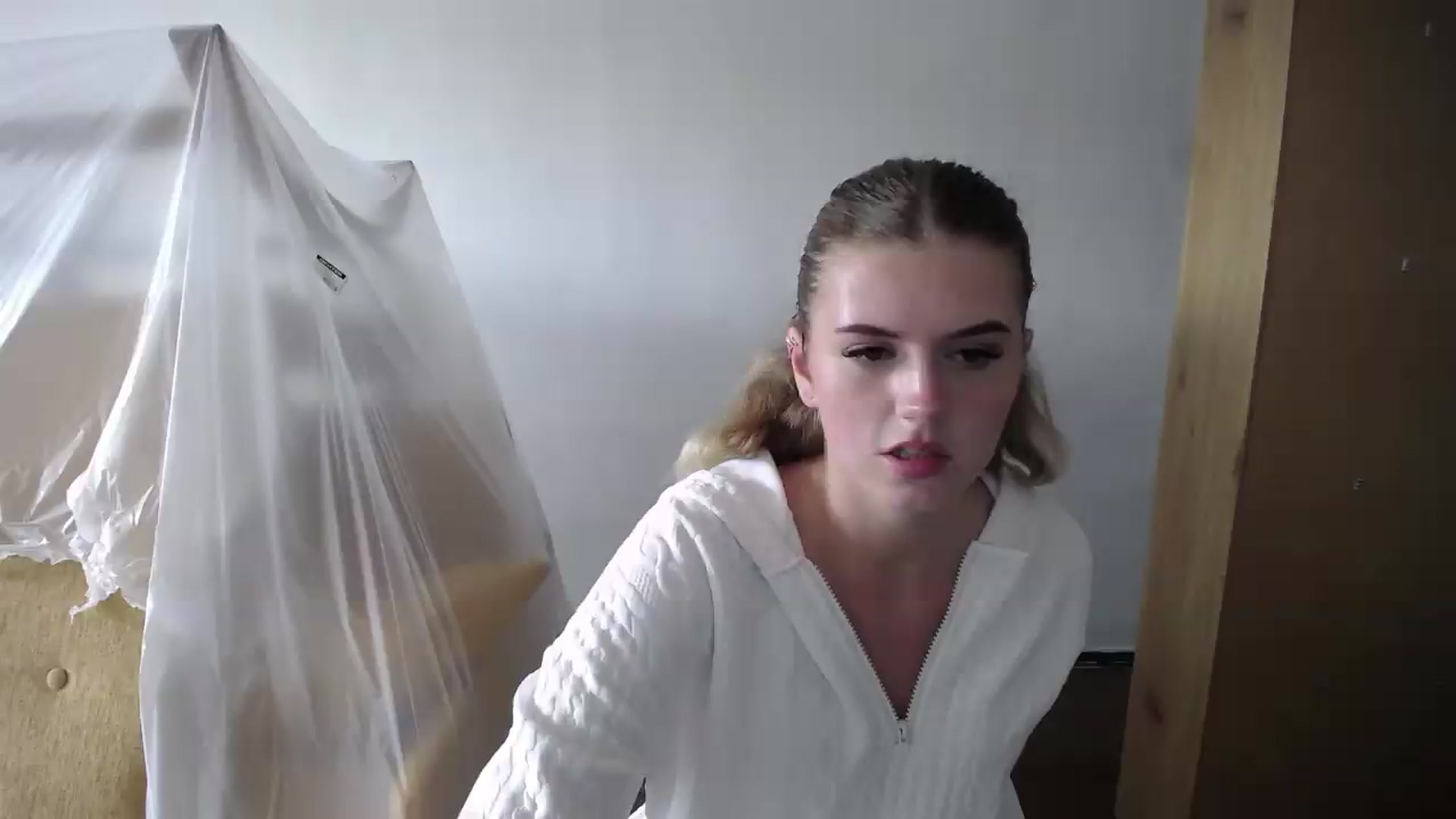 Gallery image thumbnail from Iness_lex's myfreecams stream on, 08/19/2026, 10:02 image 15 of 20