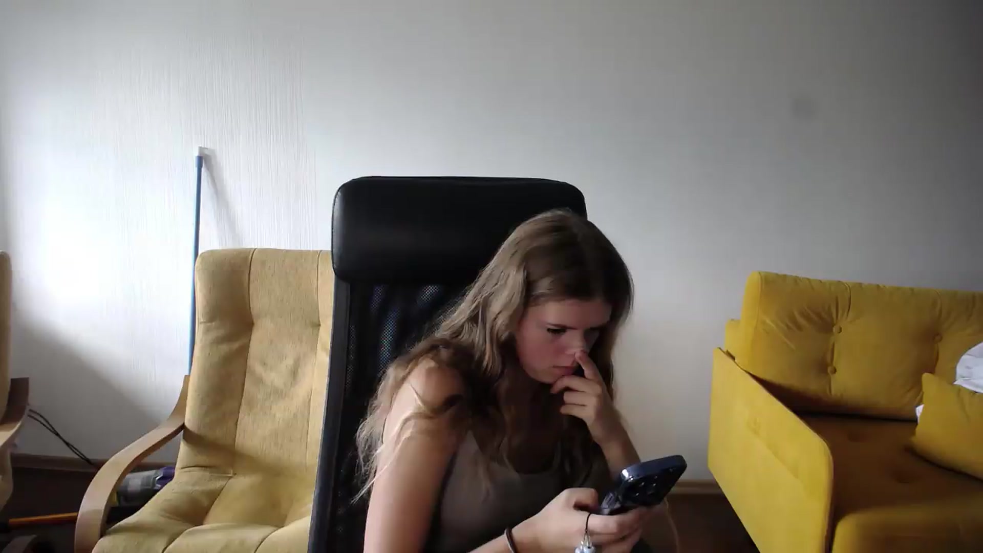 Gallery image thumbnail from Iness_lex's myfreecams stream on, 08/21/2026, 08:06 image 20 of 20