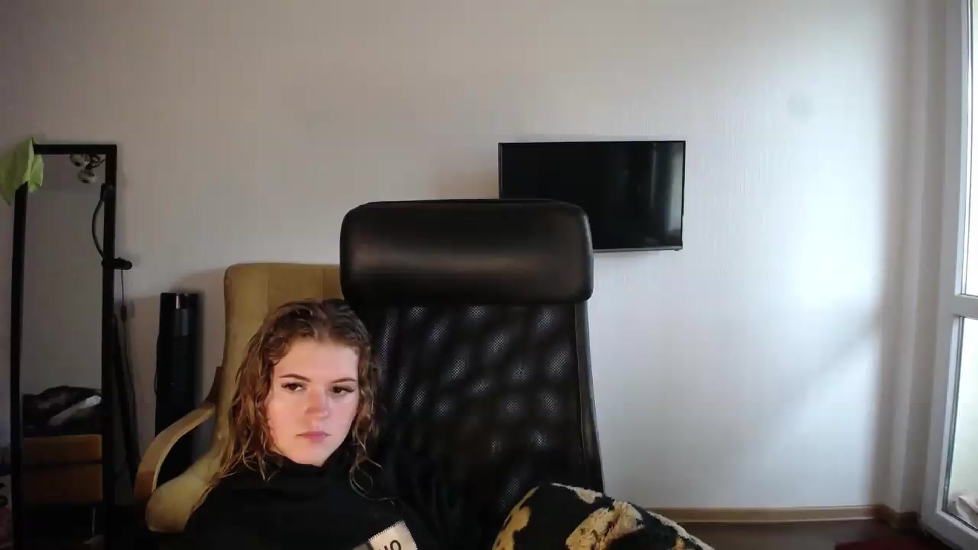 Gallery image thumbnail from Iness_lex's myfreecams stream on, 08/25/2026, 10:52 image 18 of 20
