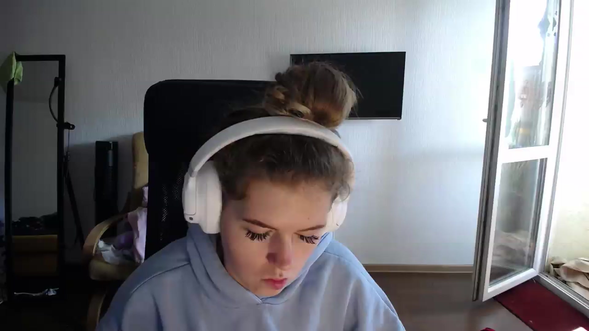 Gallery image thumbnail from Iness_lex's myfreecams stream on, 08/27/2026, 09:40 image 2 of 20