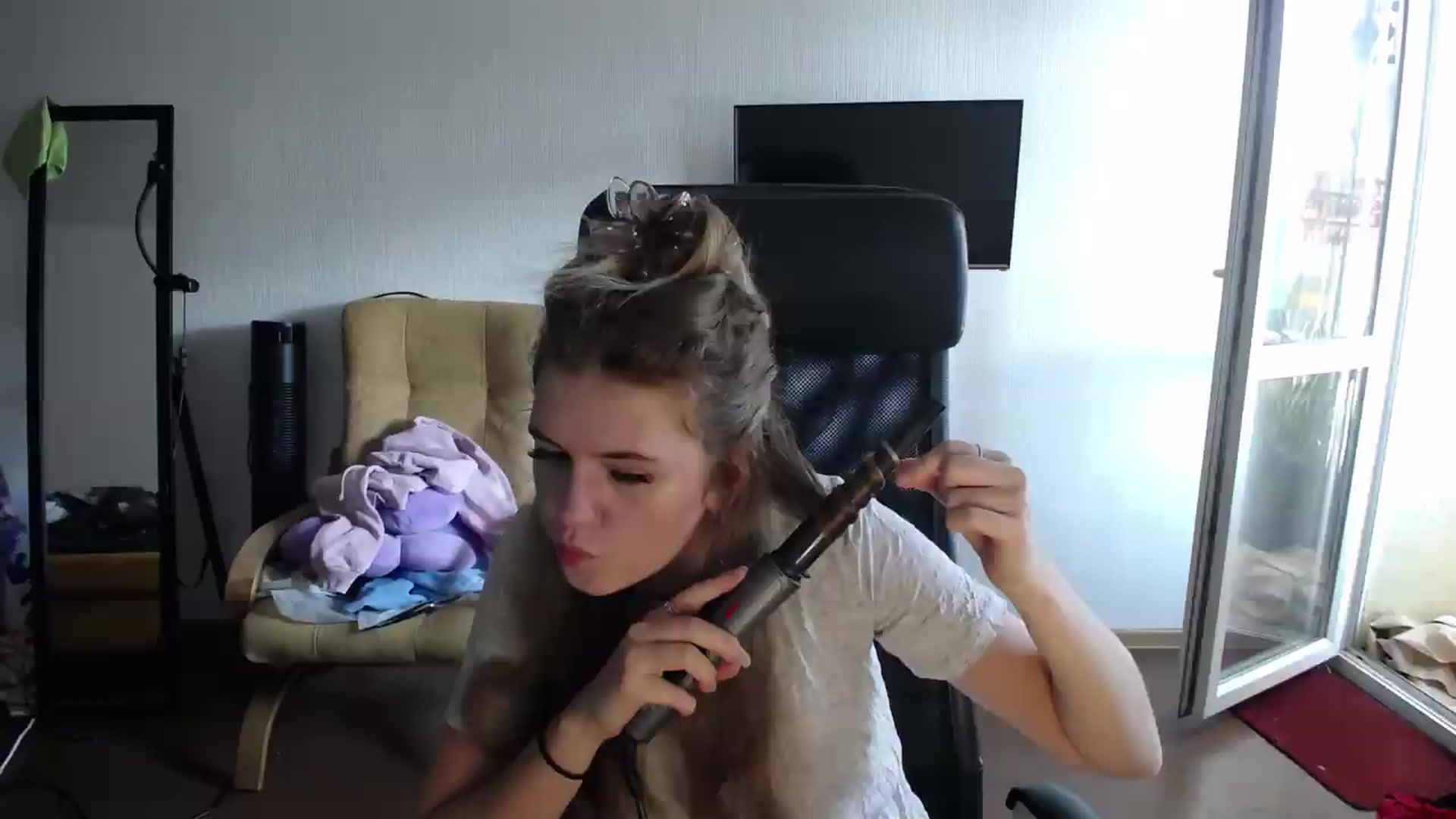 Gallery image thumbnail from Iness_lex's myfreecams stream on, 08/27/2026, 12:03 image 5 of 20