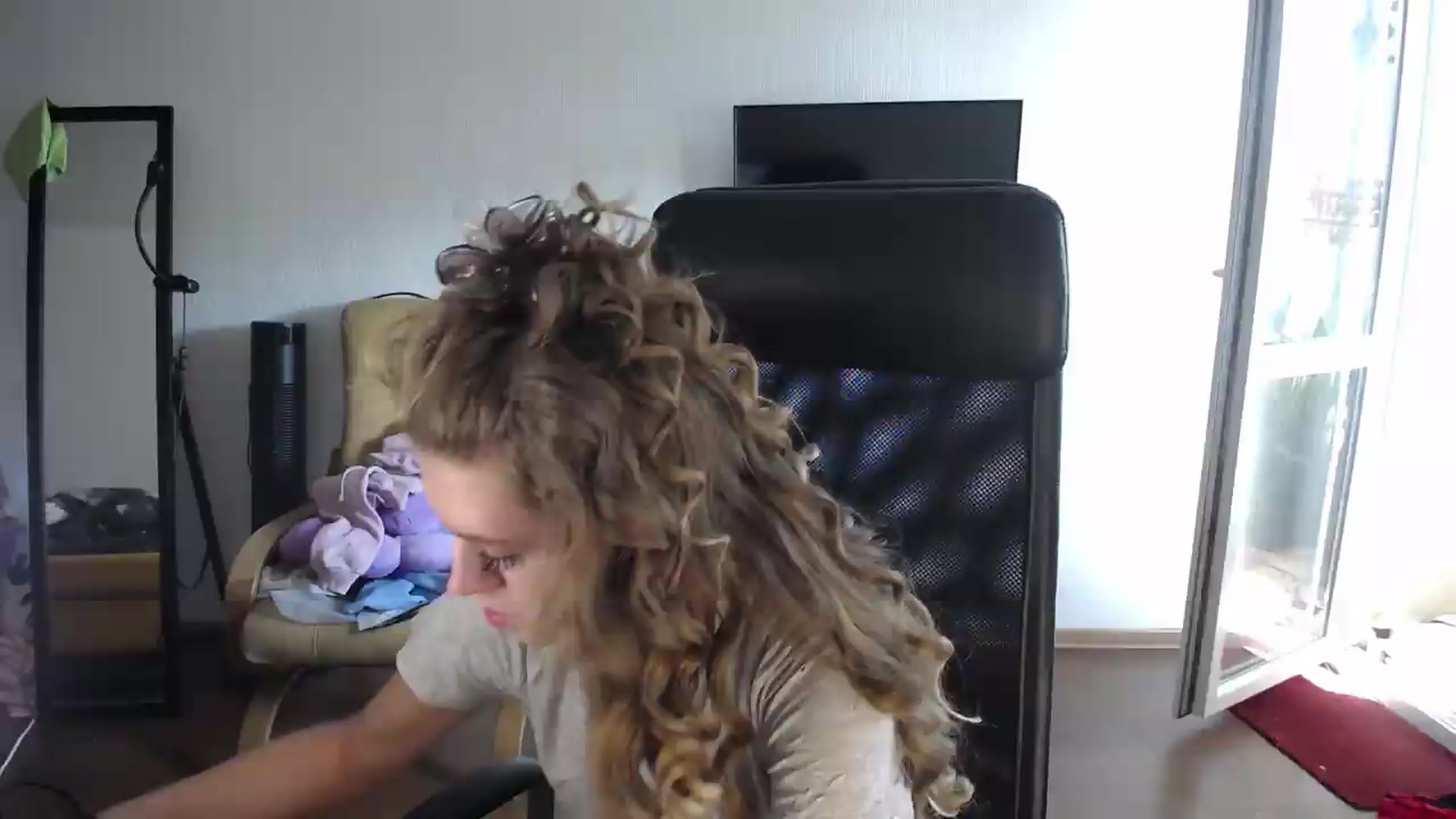 Gallery image thumbnail from Iness_lex's myfreecams stream on, 08/27/2026, 13:03 image 13 of 20