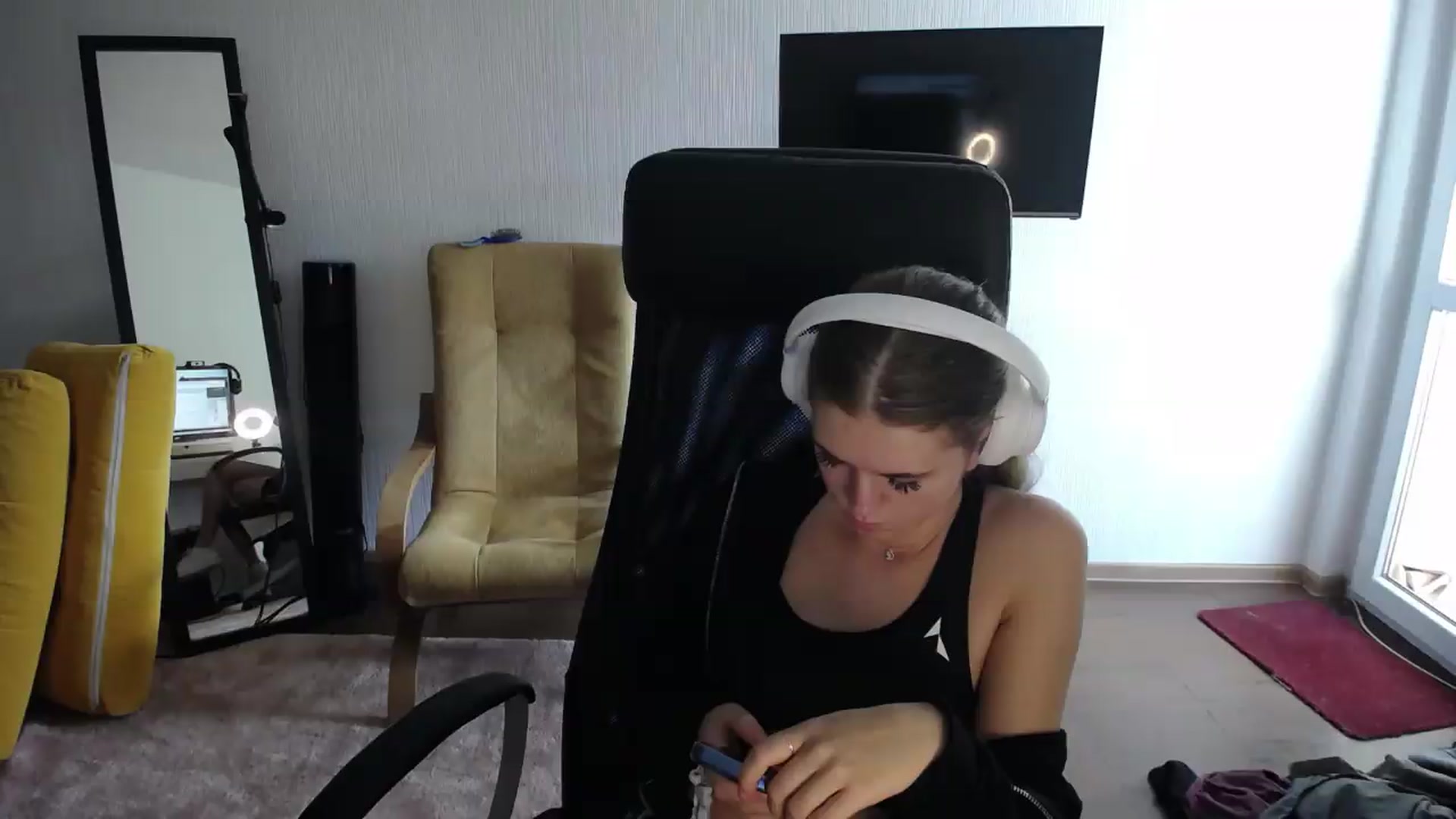 Gallery image thumbnail from Iness_lex's myfreecams stream on, 09/01/2026, 08:40 image 20 of 20