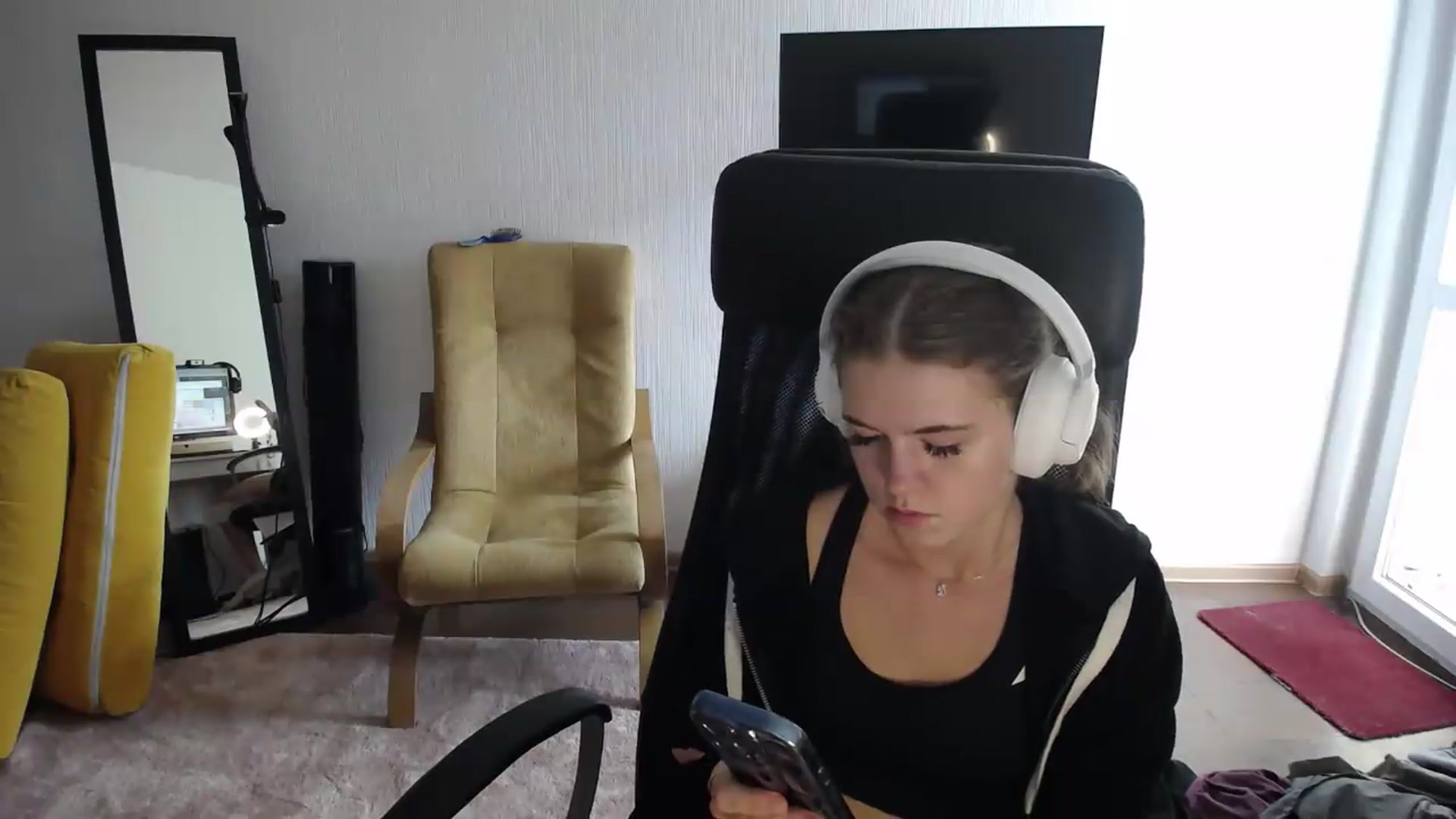 Gallery image thumbnail from Iness_lex's myfreecams stream on, 09/01/2026, 09:31 image 14 of 20
