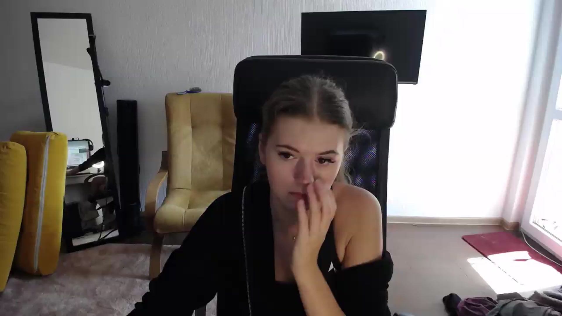 Gallery image thumbnail from Iness_lex's myfreecams stream on, 09/01/2026, 10:03 image 15 of 20