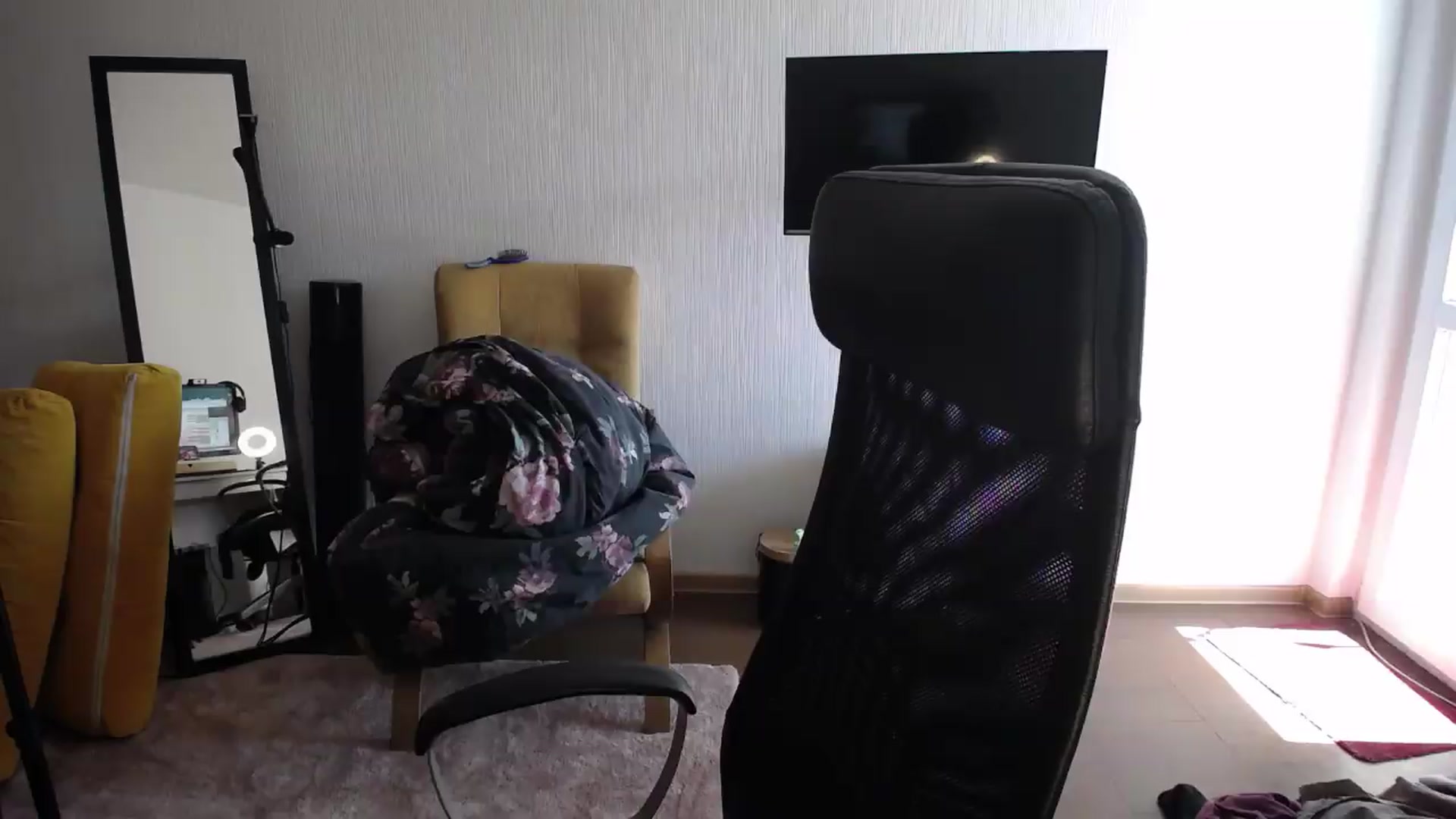 Gallery image thumbnail from Iness_lex's myfreecams stream on, 09/01/2026, 10:46 image 12 of 20