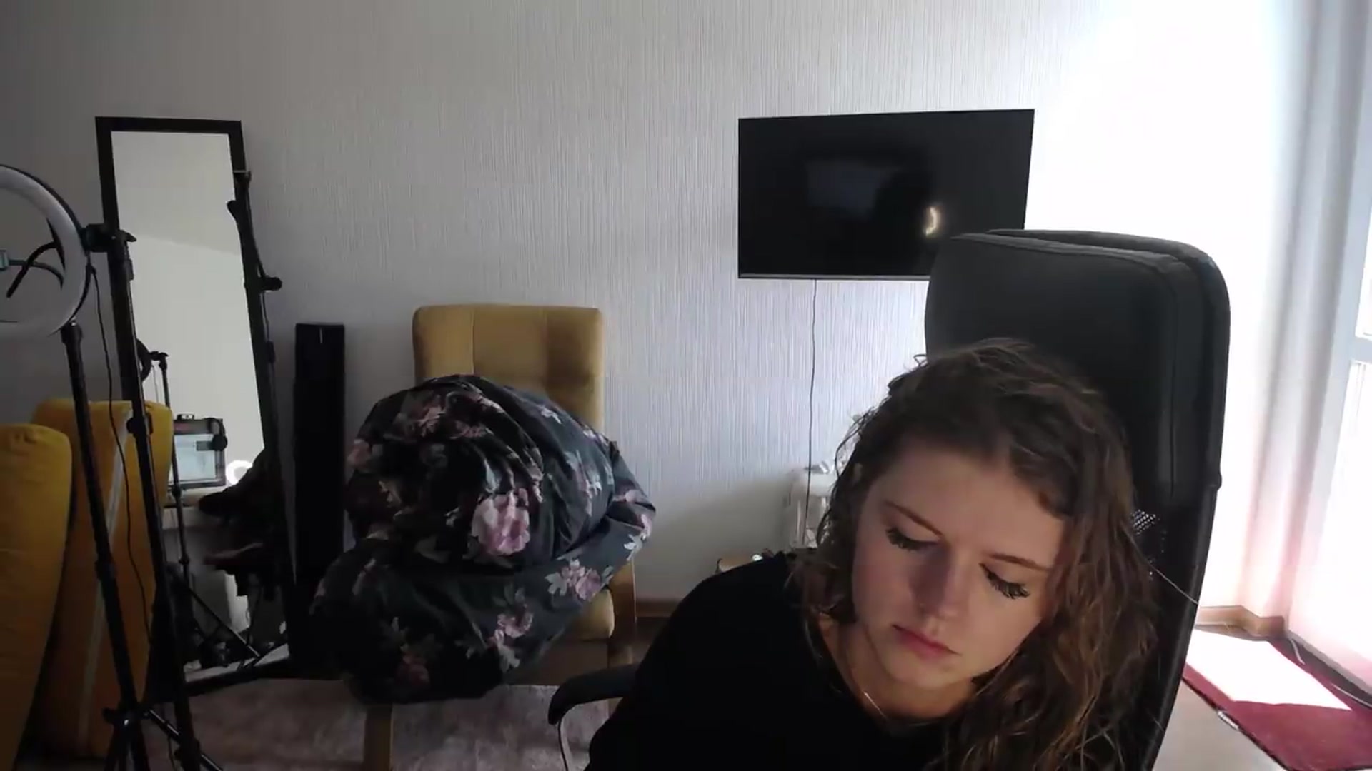Gallery image thumbnail from Iness_lex's myfreecams stream on, 09/01/2026, 11:55 image 17 of 20