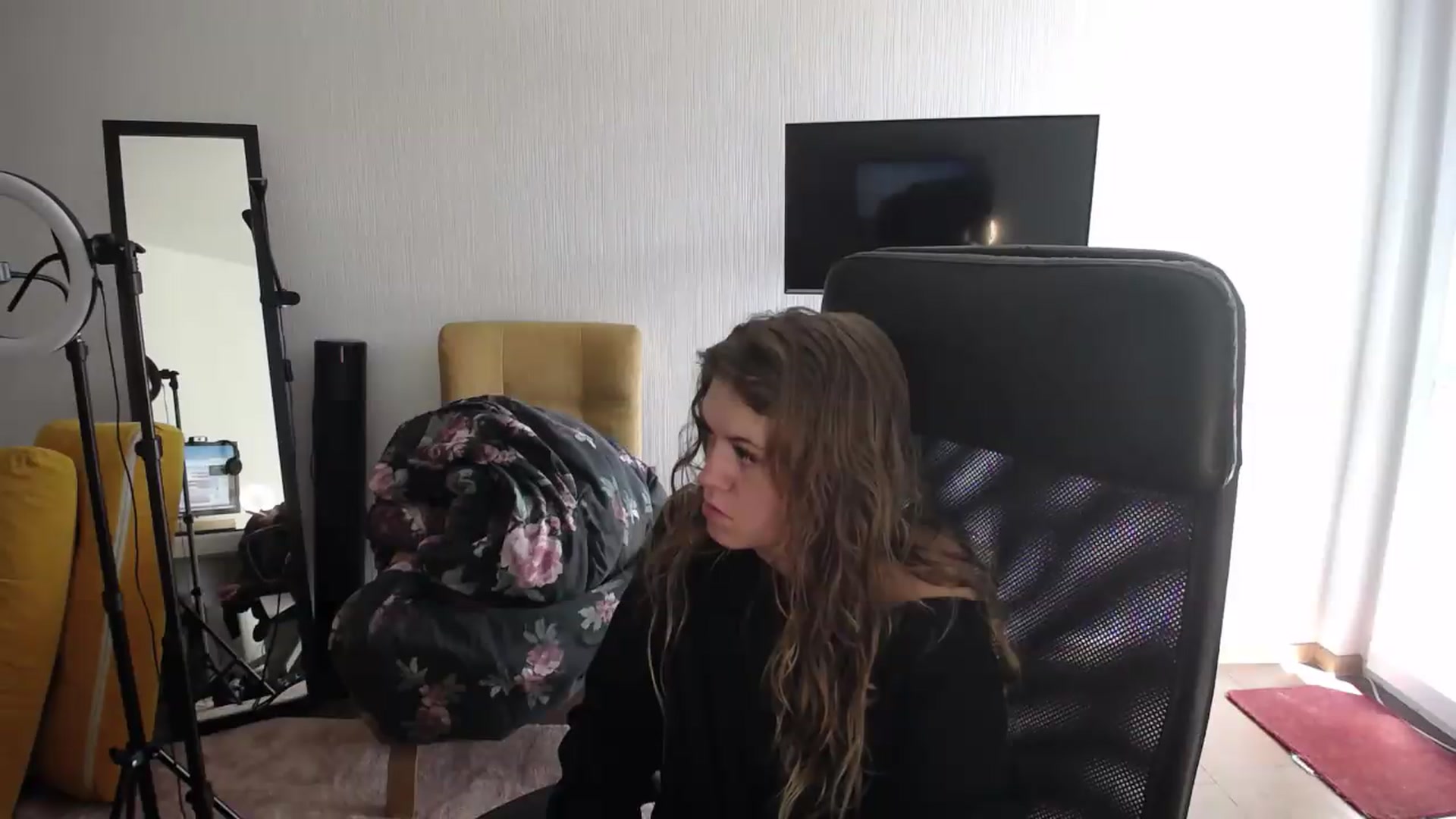 Gallery image thumbnail from Iness_lex's myfreecams stream on, 09/01/2026, 13:04 image 19 of 20