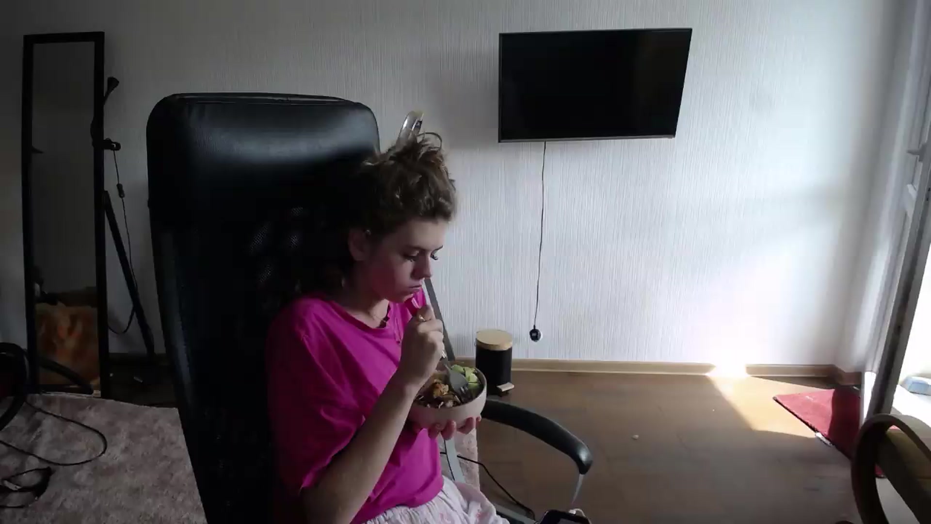 Gallery image thumbnail from Iness_lex's myfreecams stream on, 09/10/2026, 11:35 image 6 of 20