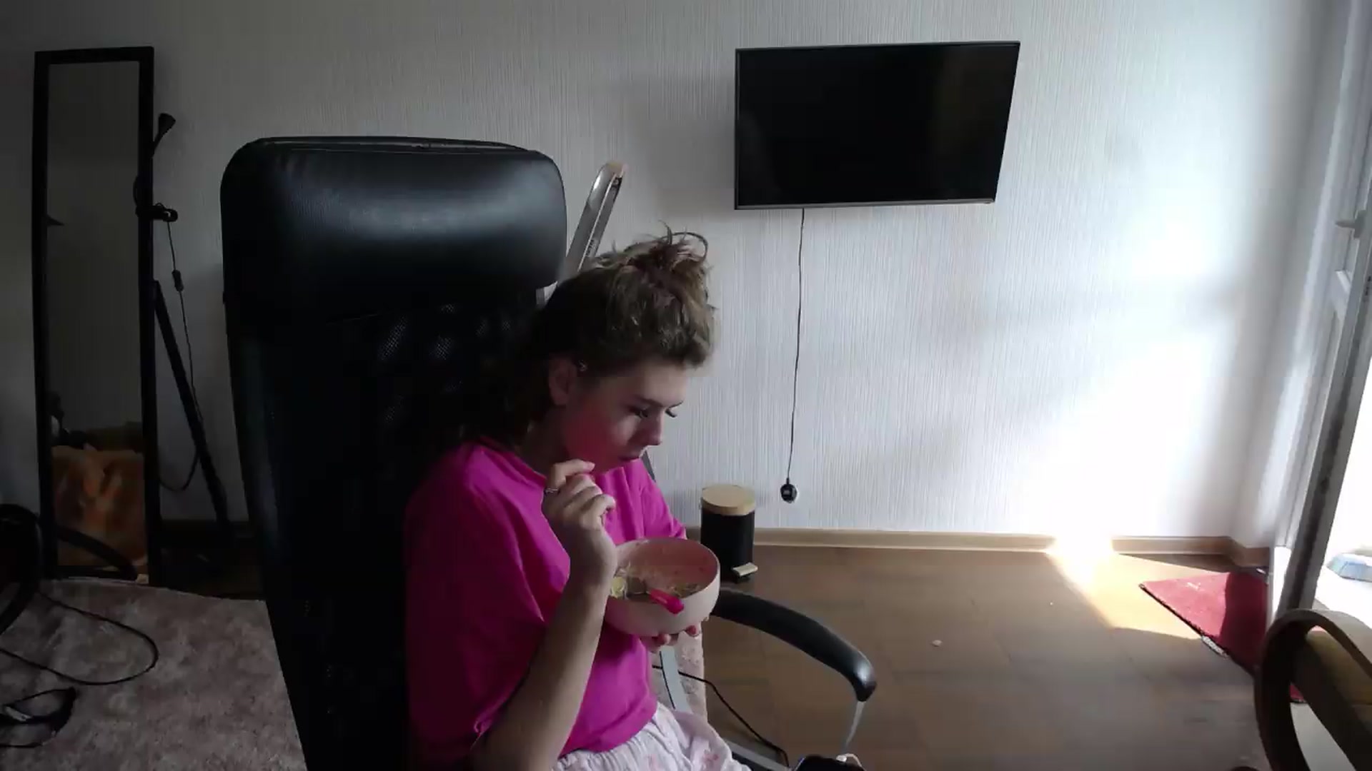Gallery image thumbnail from Iness_lex's myfreecams stream on, 09/10/2026, 11:35 image 16 of 20
