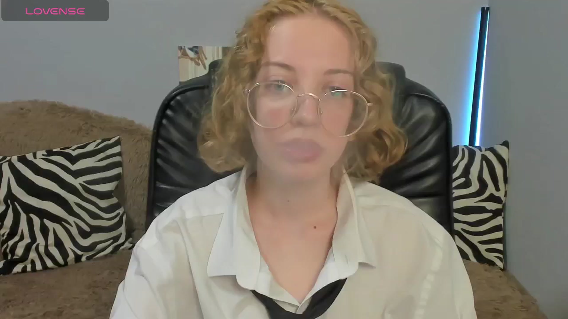 Gallery image thumbnail from InfernoMia's myfreecams stream on, 05/15/2025, 13:08 image 14 of 20
