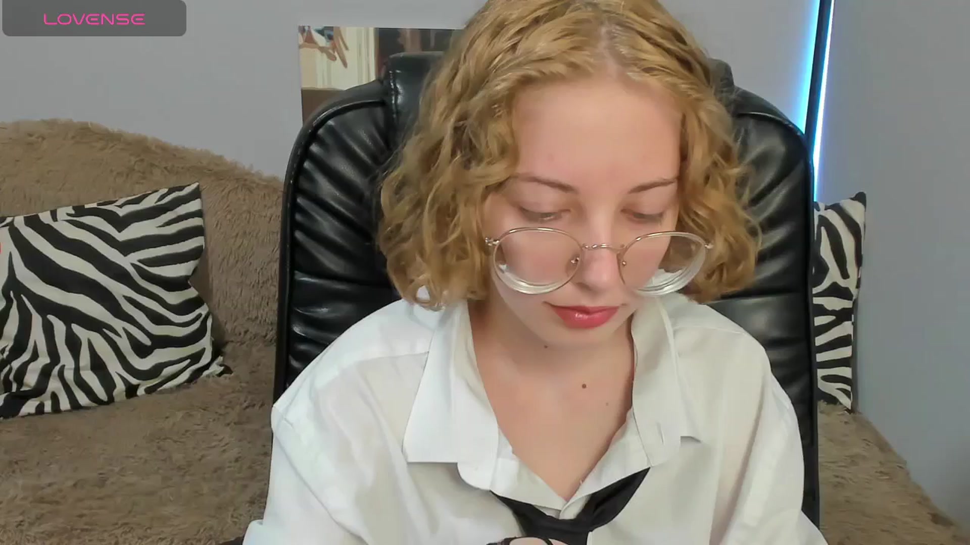 Gallery image thumbnail from InfernoMia's myfreecams stream on, 05/15/2025, 13:08 image 1 of 20