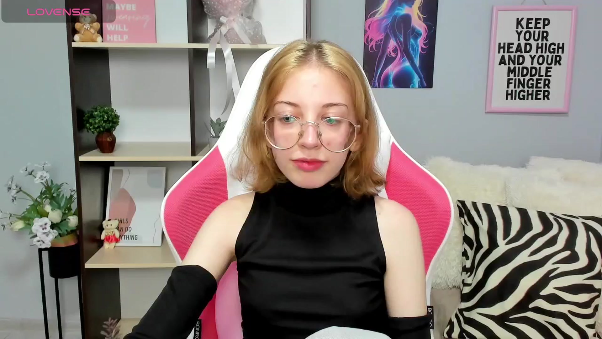 Gallery image thumbnail from InfernoMia's myfreecams stream on, 06/03/2025, 13:12 image 17 of 20