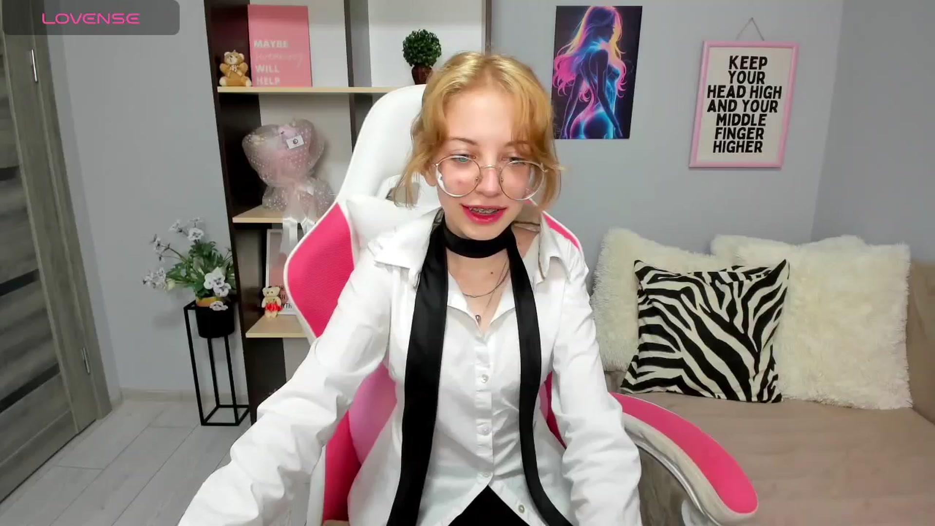 Gallery image thumbnail from InfernoMia's myfreecams stream on, 06/15/2025, 13:06 image 7 of 20