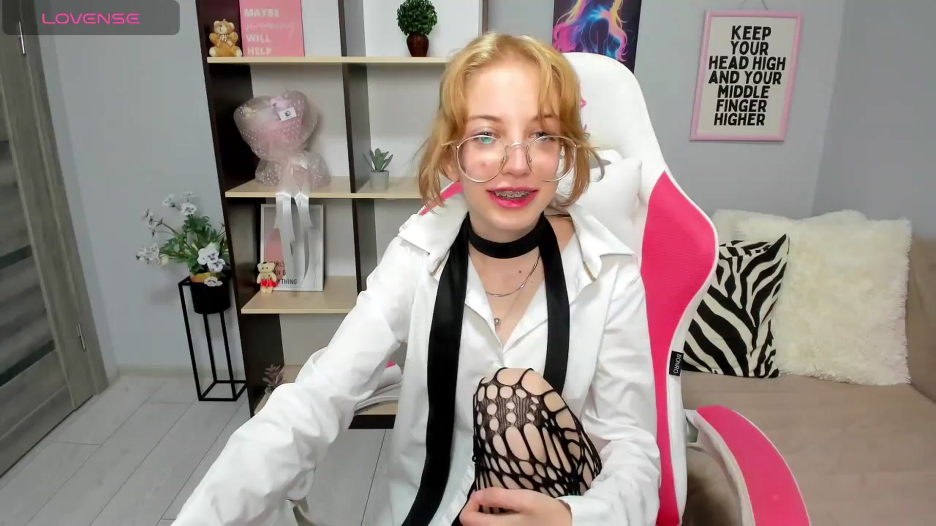 Gallery image thumbnail from InfernoMia's myfreecams stream on, 06/15/2025, 17:12 image 15 of 20