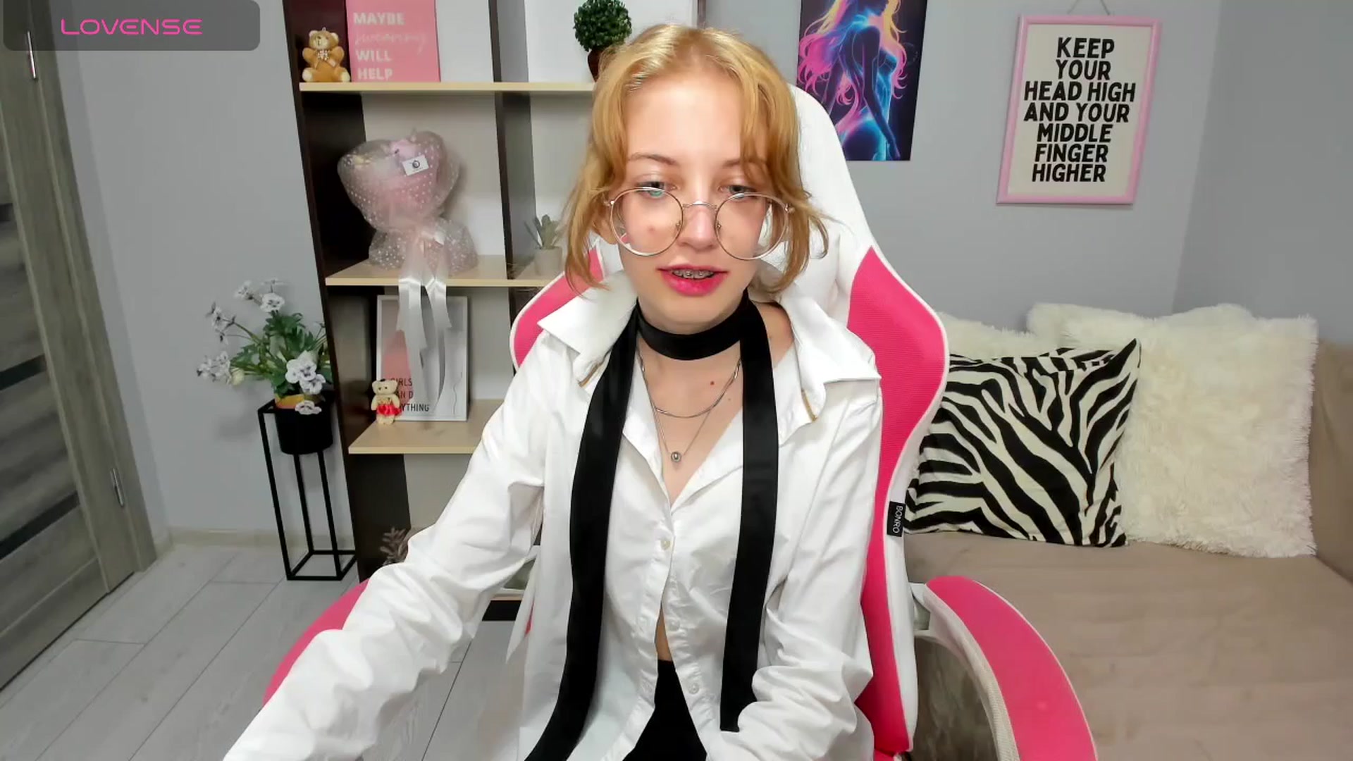 Gallery image thumbnail from InfernoMia's myfreecams stream on, 06/15/2025, 17:12 image 17 of 20