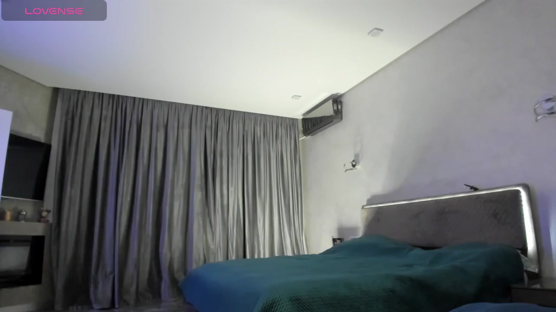 Gallery image thumbnail from InfinityK_'s myfreecams stream on, 02/18/2024, 22:23 image 18 of 20