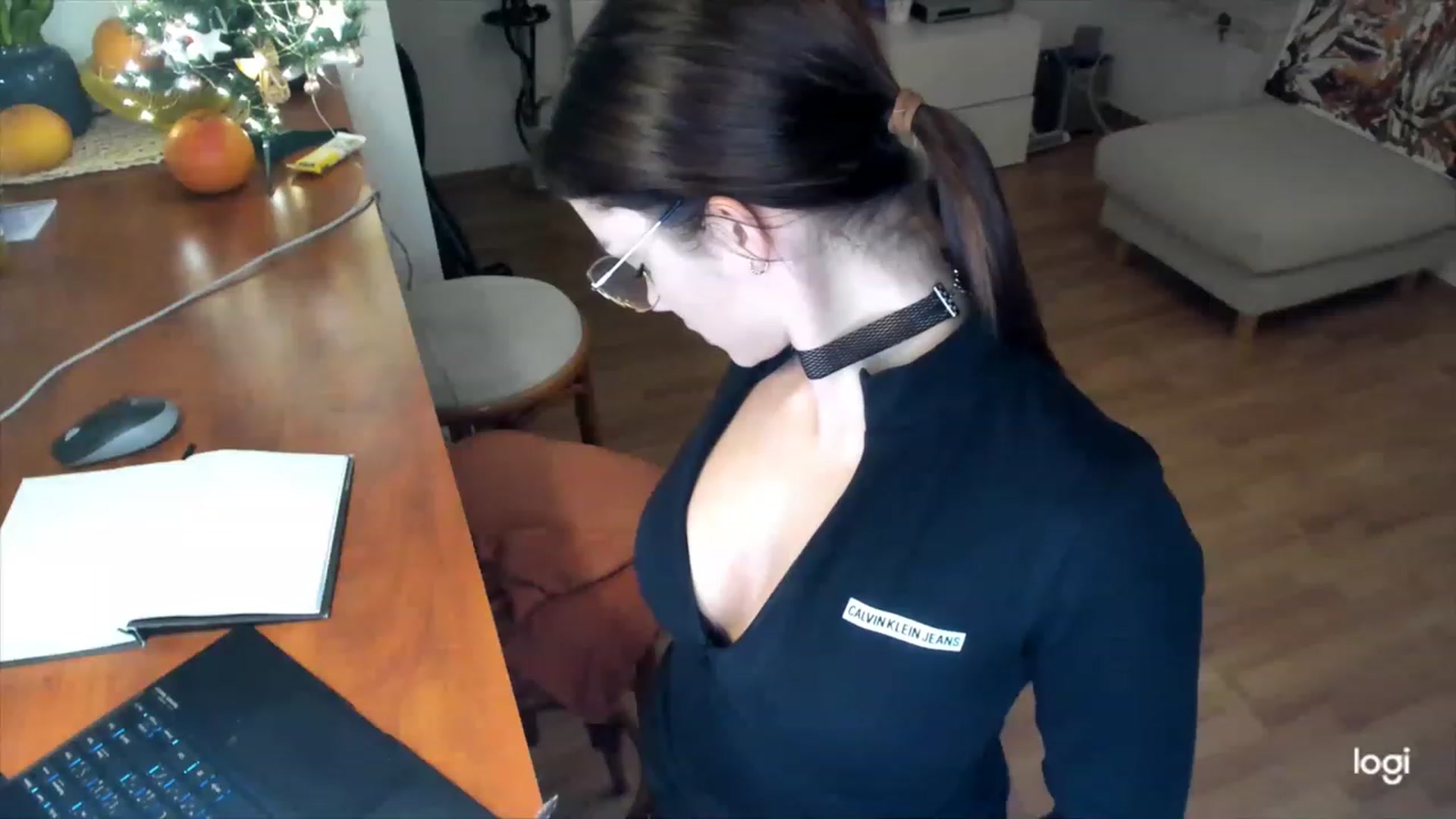 Gallery image thumbnail from Infinity_XX's myfreecams stream on, 12/29/2022, 21:48 image 15 of 20