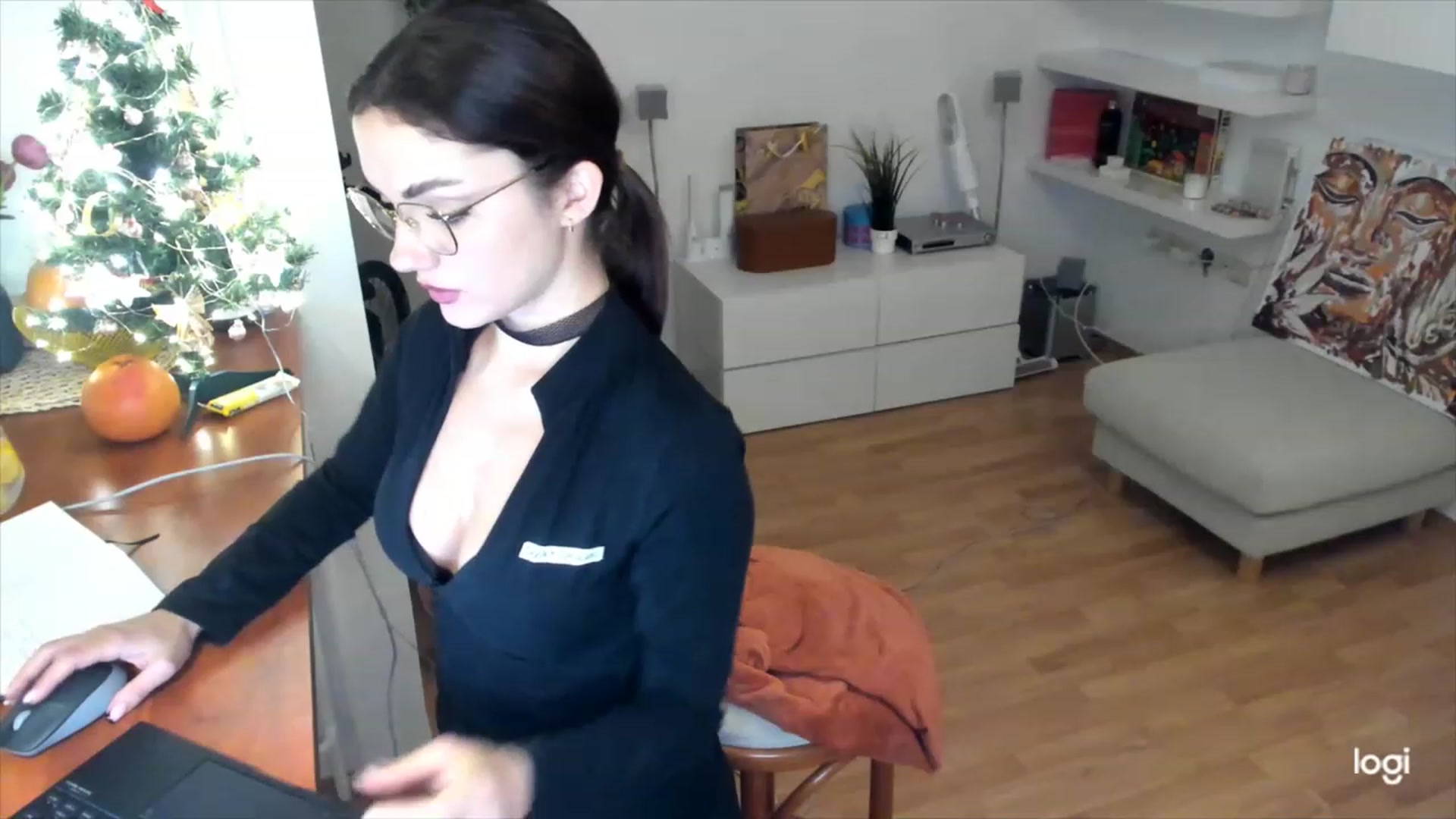 Gallery image thumbnail from Infinity_XX's myfreecams stream on, 12/29/2022, 23:04 image 10 of 20