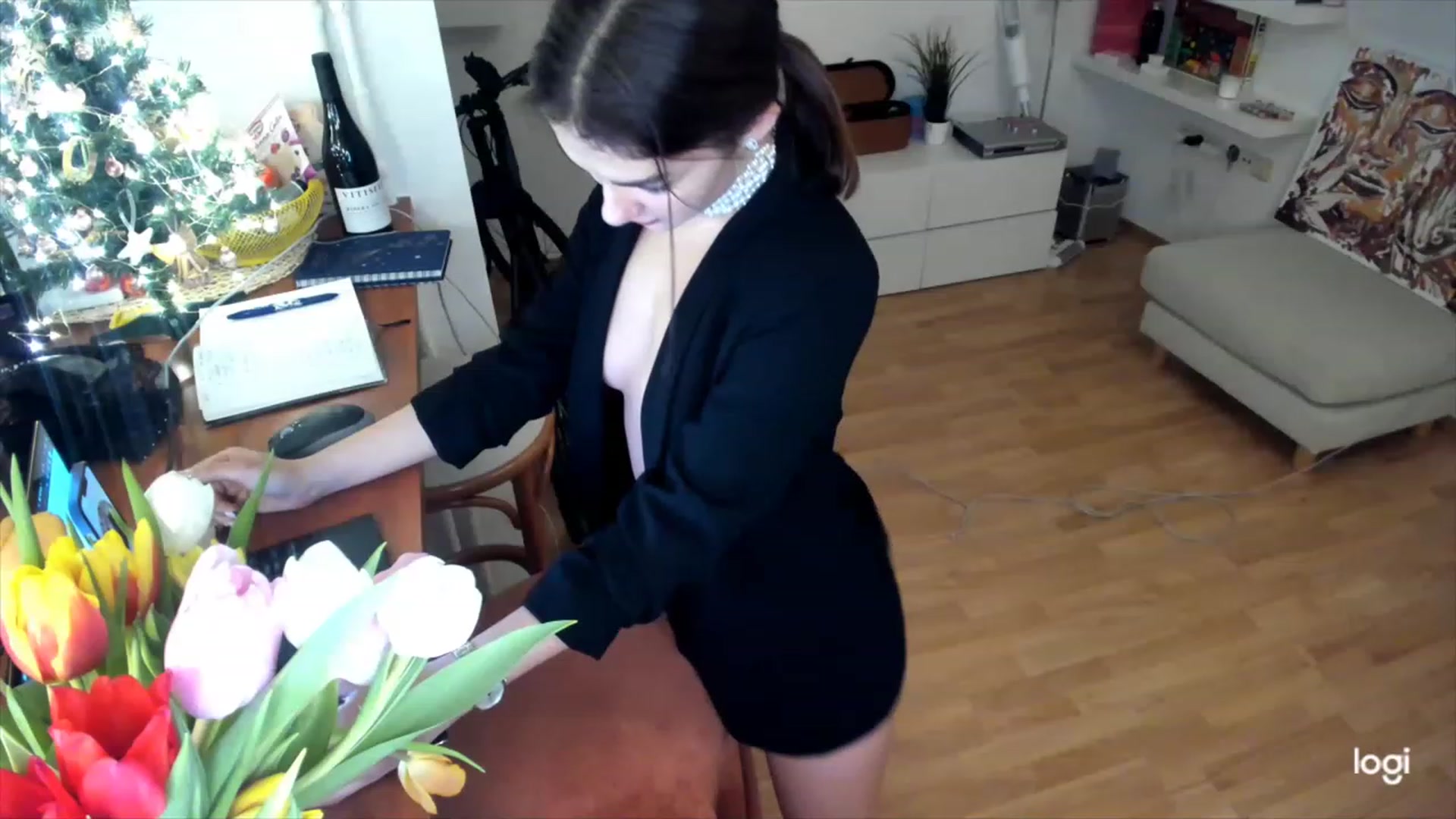 Gallery image thumbnail from Infinity_XX's myfreecams stream on, 01/15/2023, 22:14 image 7 of 20