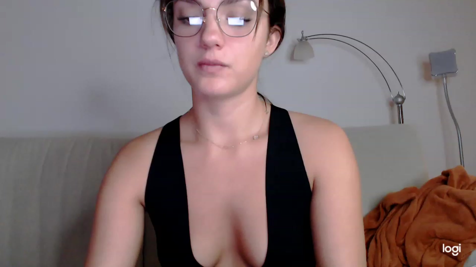 Gallery image thumbnail from Infinity_XX's myfreecams stream on, 05/31/2023, 22:14 image 16 of 20