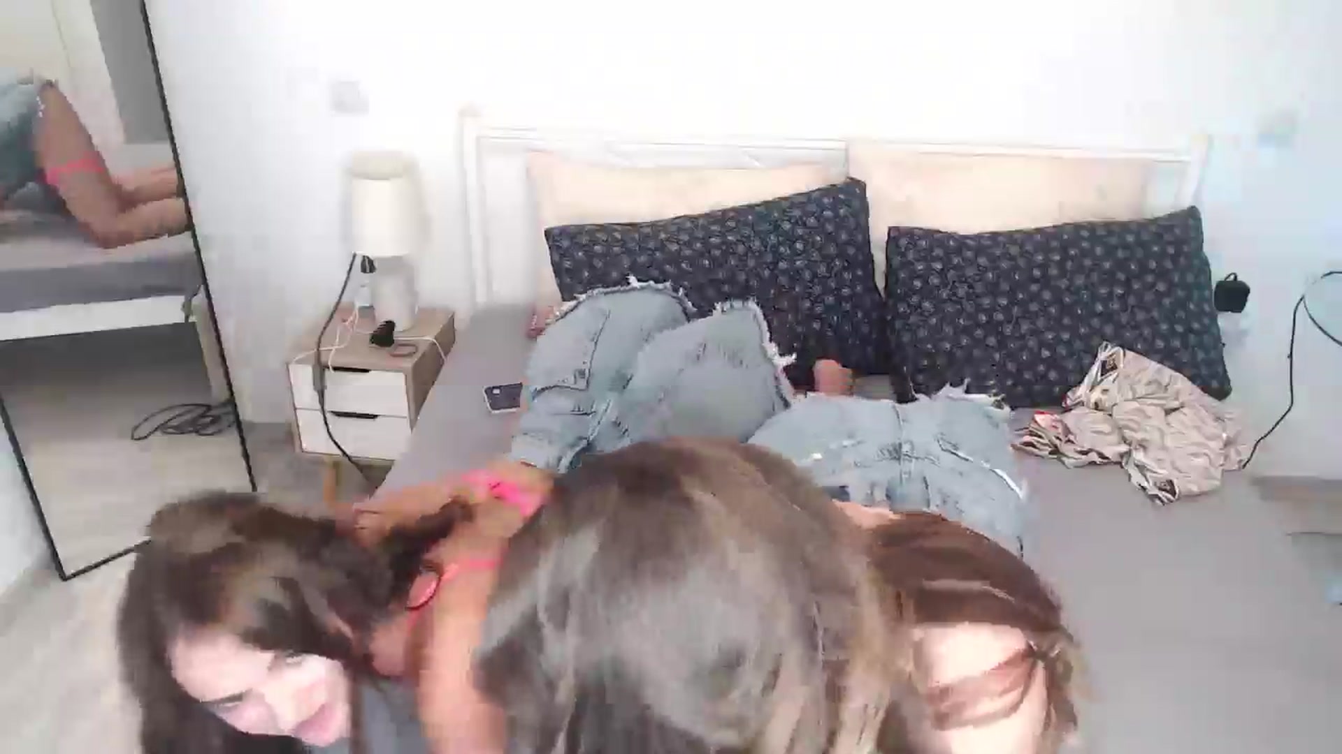 Gallery image thumbnail from Infinity_XX's myfreecams stream on, 05/08/2024, 18:37 image 12 of 20