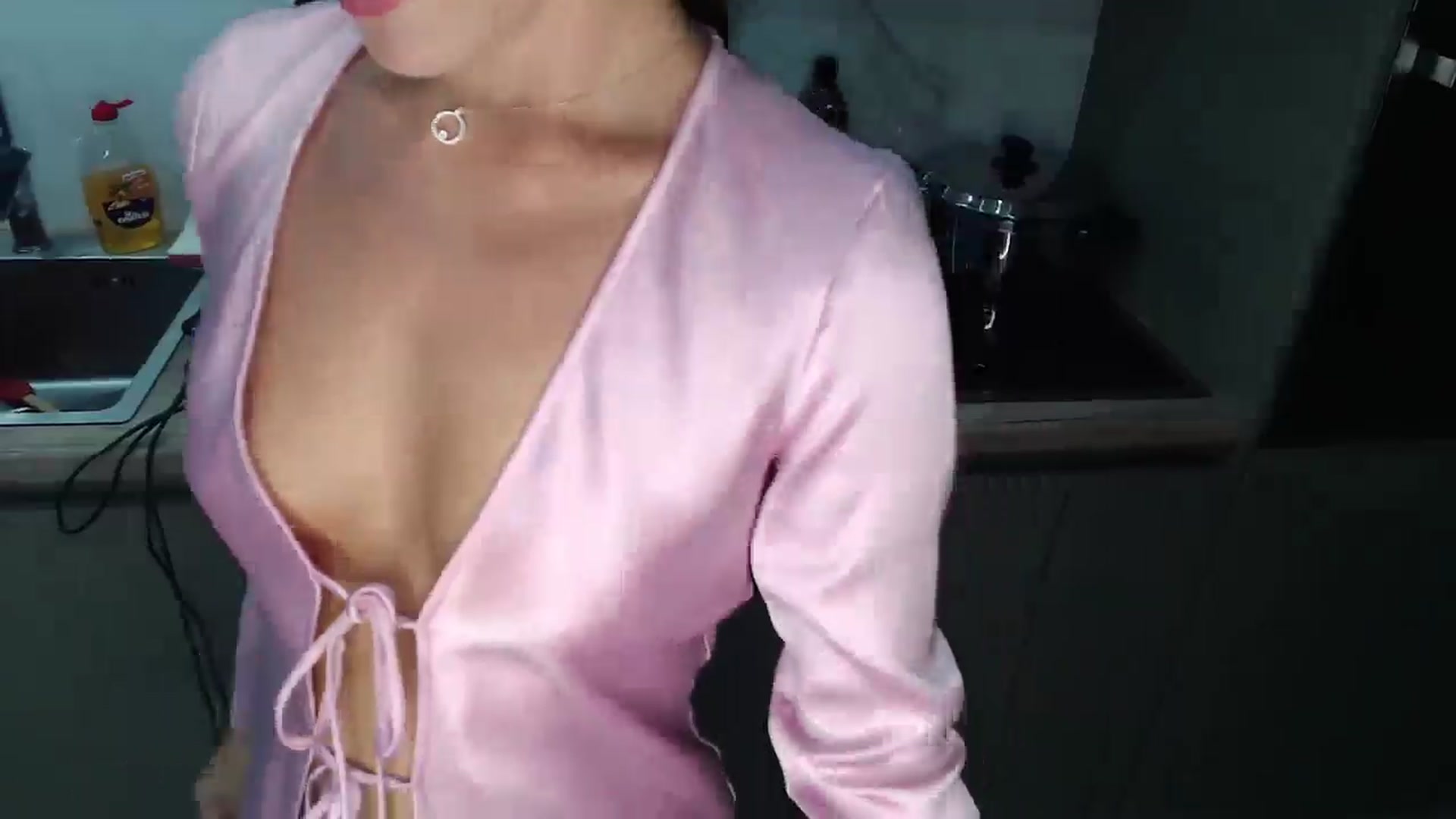 Gallery image thumbnail from Infinity_XX's myfreecams stream on, 05/22/2024, 19:38 image 20 of 20