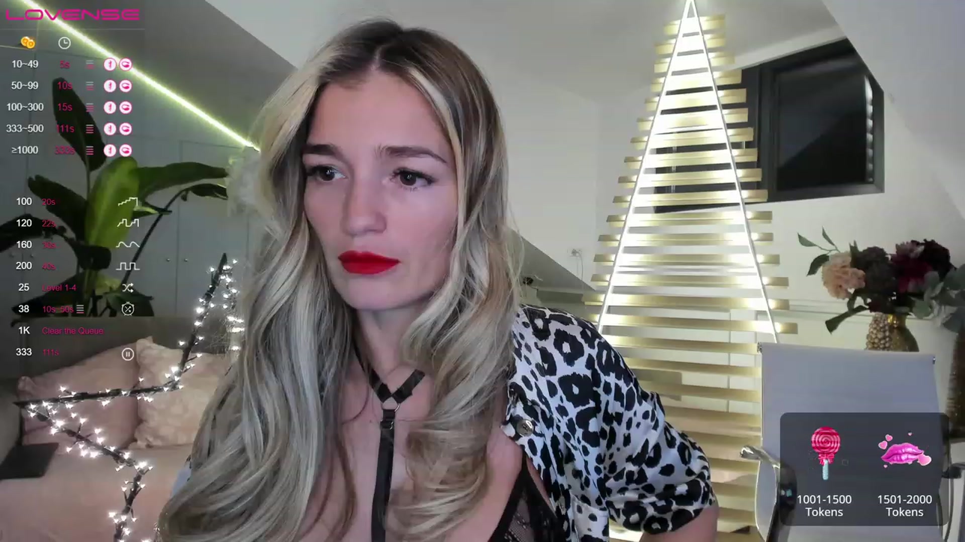 Gallery image thumbnail from Ingrid_honey's myfreecams stream on, 12/17/2022, 01:45 image 16 of 20