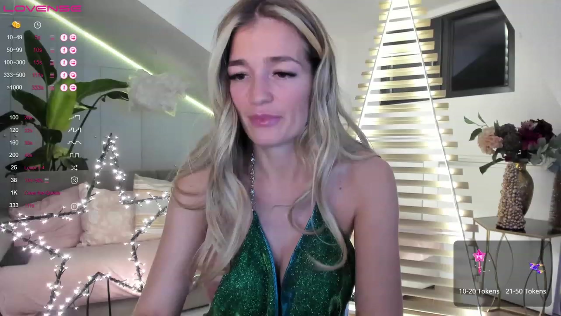 Gallery image thumbnail from Ingrid_honey's myfreecams stream on, 12/18/2022, 24:03 image 12 of 20