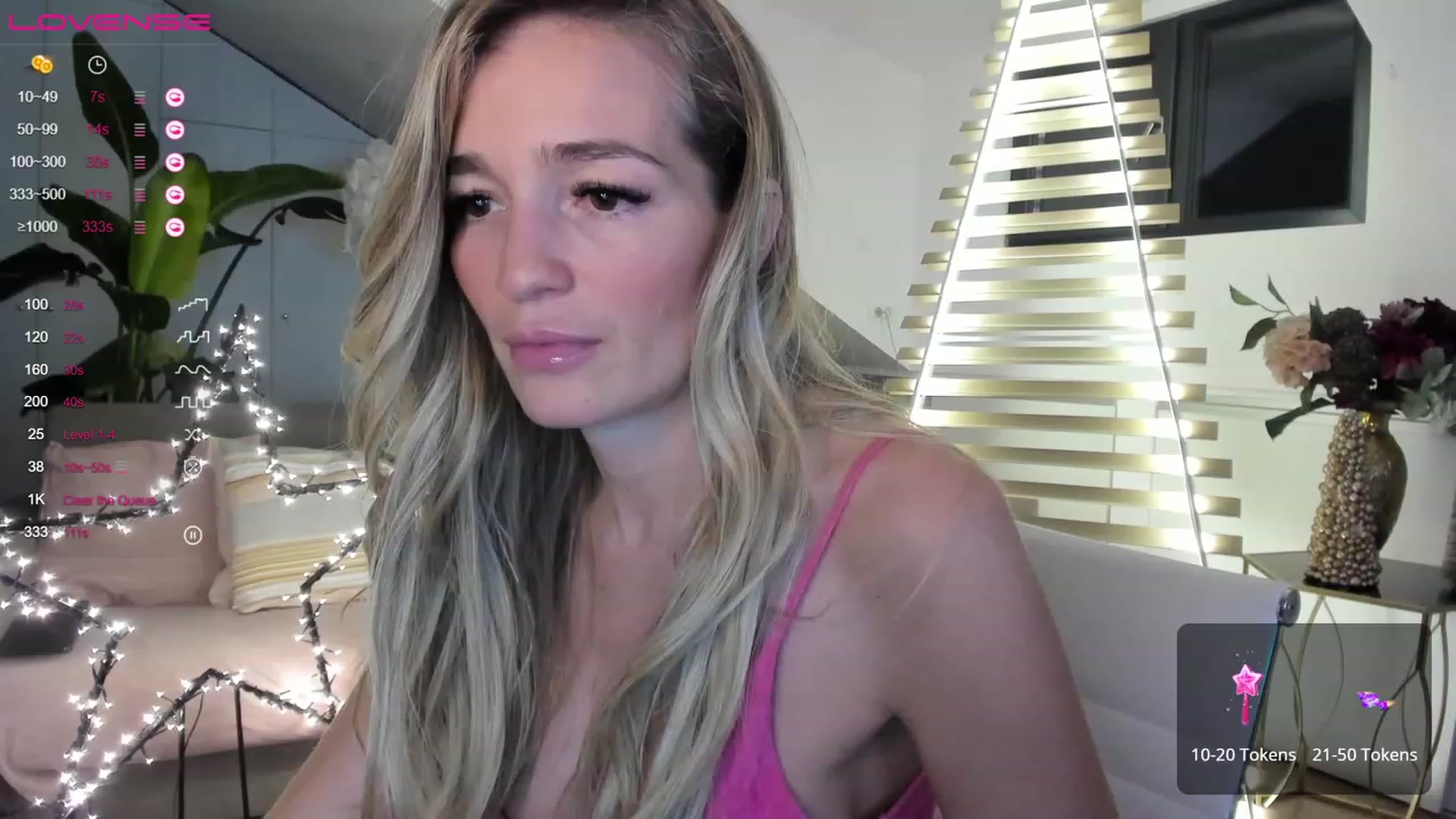 Gallery image thumbnail from Ingrid_honey's myfreecams stream on, 12/18/2022, 18:10 image 14 of 20
