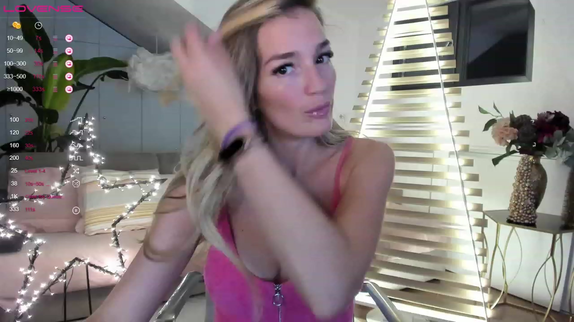 Gallery image thumbnail from Ingrid_honey's myfreecams stream on, 12/18/2022, 18:10 image 12 of 20