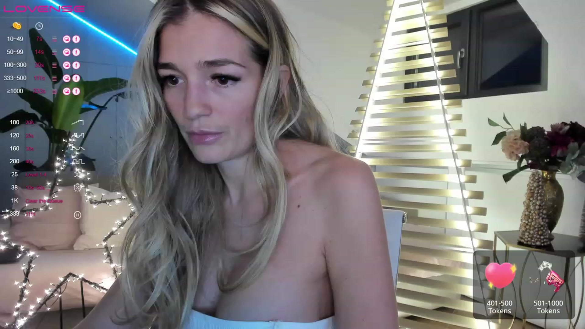 Gallery image thumbnail from Ingrid_honey's myfreecams stream on, 12/20/2022, 01:42 image 14 of 20