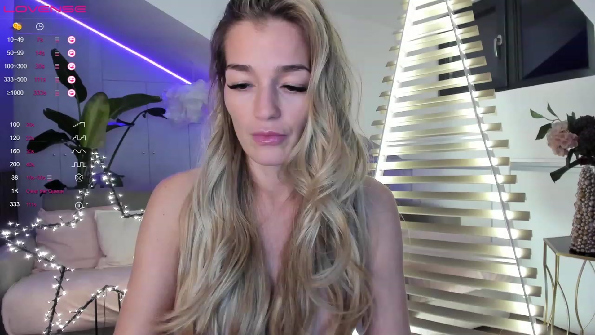 Gallery image thumbnail from Ingrid_honey's myfreecams stream on, 12/23/2022, 02:54 image 9 of 20