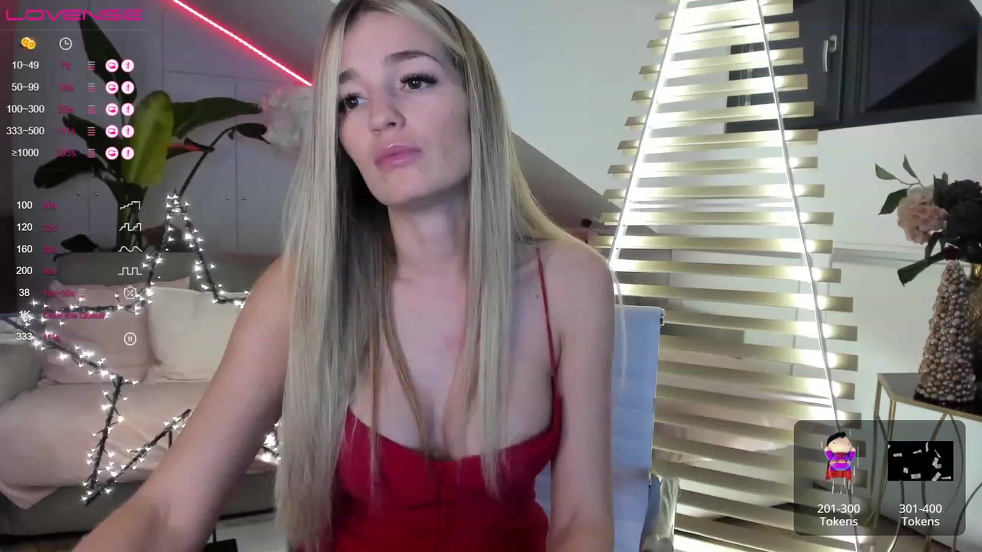 Gallery image thumbnail from Ingrid_honey's myfreecams stream on, 12/25/2022, 24:45 image 19 of 20