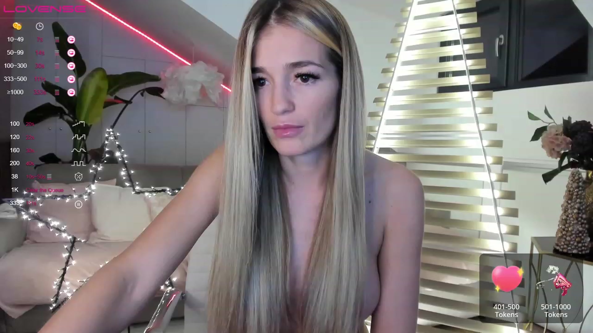 Gallery image thumbnail from Ingrid_honey's myfreecams stream on, 12/25/2022, 04:22 image 17 of 20