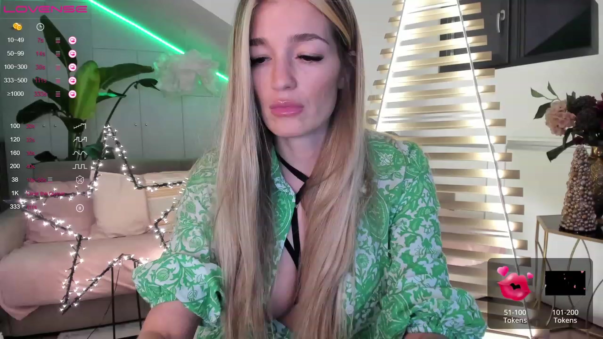 Gallery image thumbnail from Ingrid_honey's myfreecams stream on, 12/26/2022, 04:20 image 10 of 20