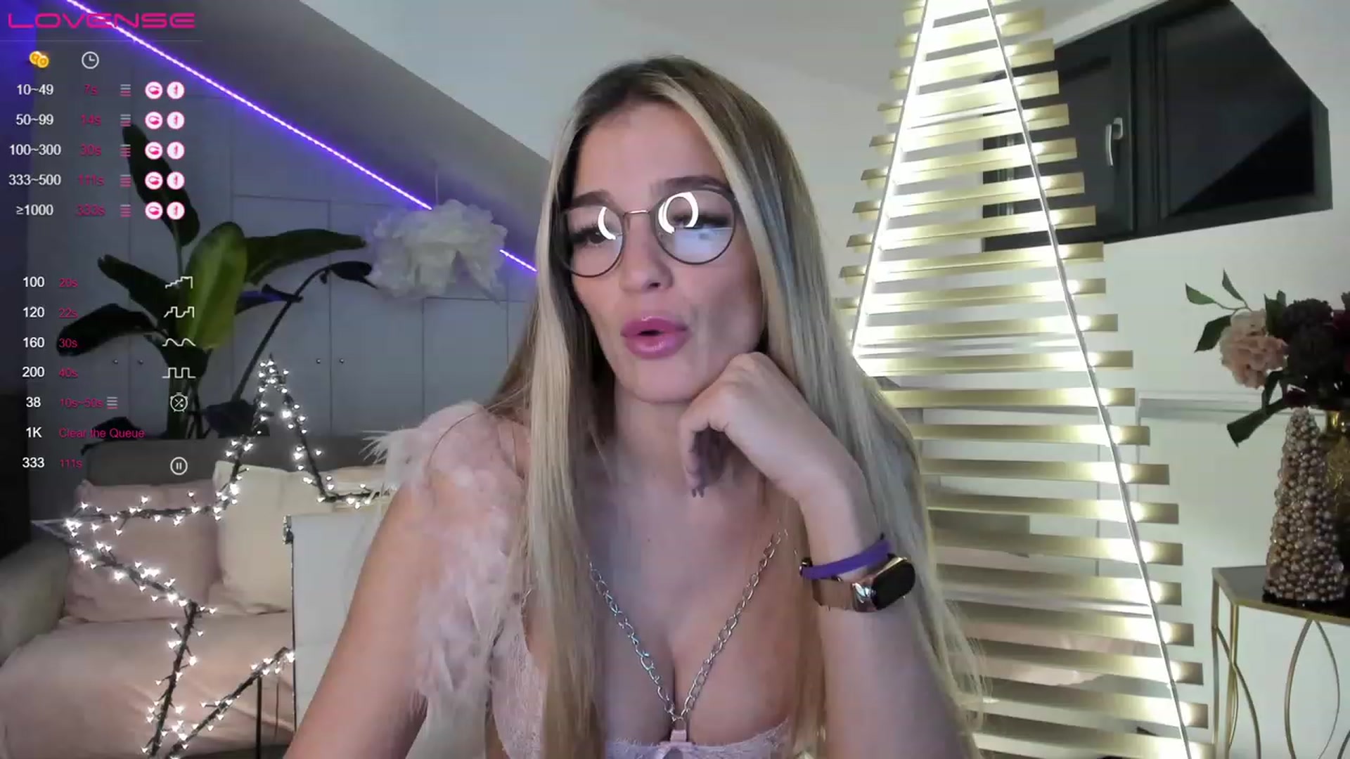 Gallery image thumbnail from Ingrid_honey's myfreecams stream on, 12/27/2022, 24:06 image 17 of 20