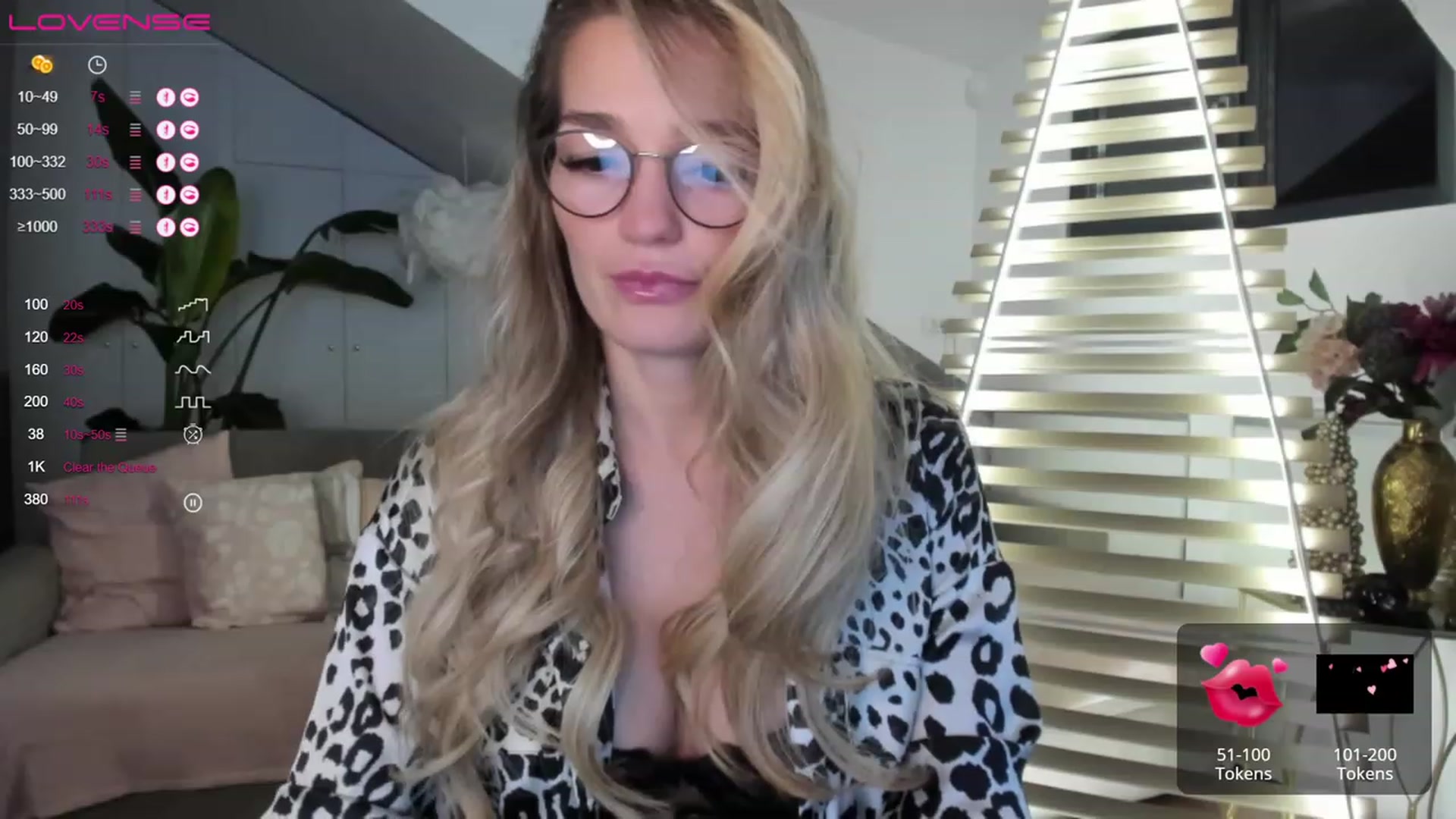 Gallery image thumbnail from Ingrid_honey's myfreecams stream on, 01/17/2023, 20:11 image 7 of 20