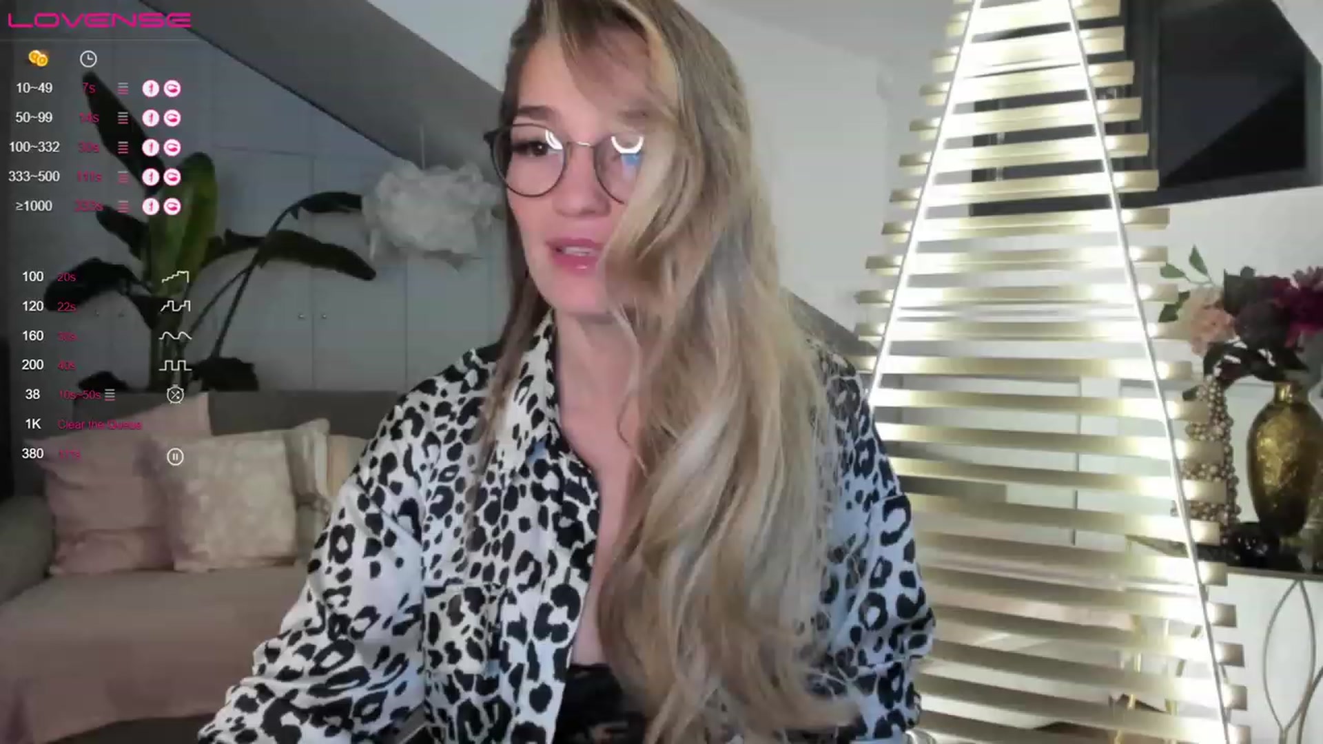 Gallery image thumbnail from Ingrid_honey's myfreecams stream on, 01/17/2023, 20:11 image 1 of 20