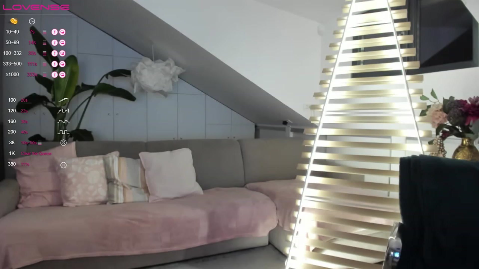 Gallery image thumbnail from Ingrid_honey's myfreecams stream on, 01/17/2023, 20:11 image 14 of 20