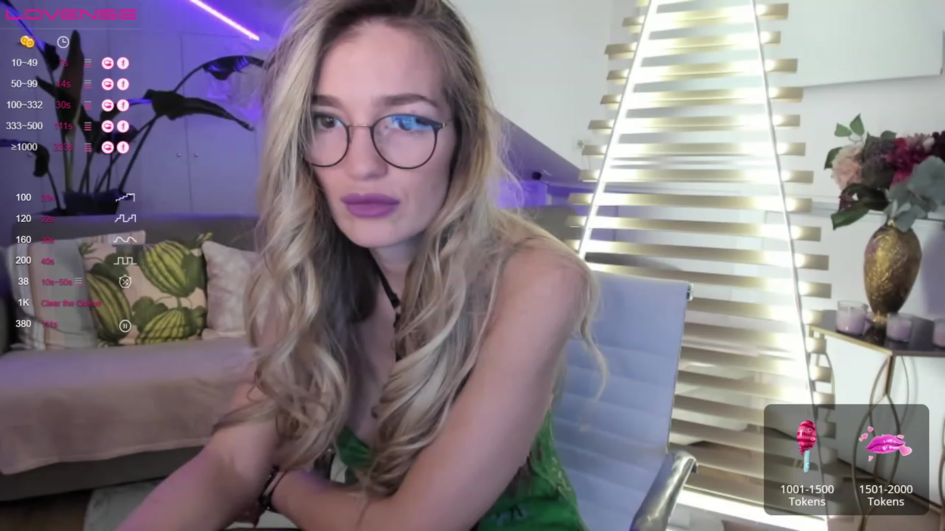 Gallery image thumbnail from Ingrid_honey's myfreecams stream on, 01/22/2023, 24:03 image 14 of 20
