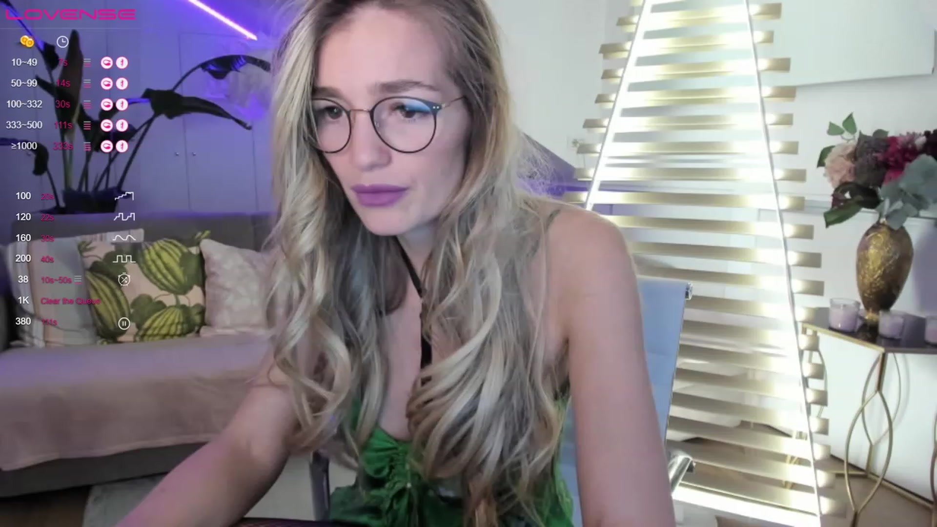 Gallery image thumbnail from Ingrid_honey's myfreecams stream on, 01/22/2023, 24:41 image 13 of 20