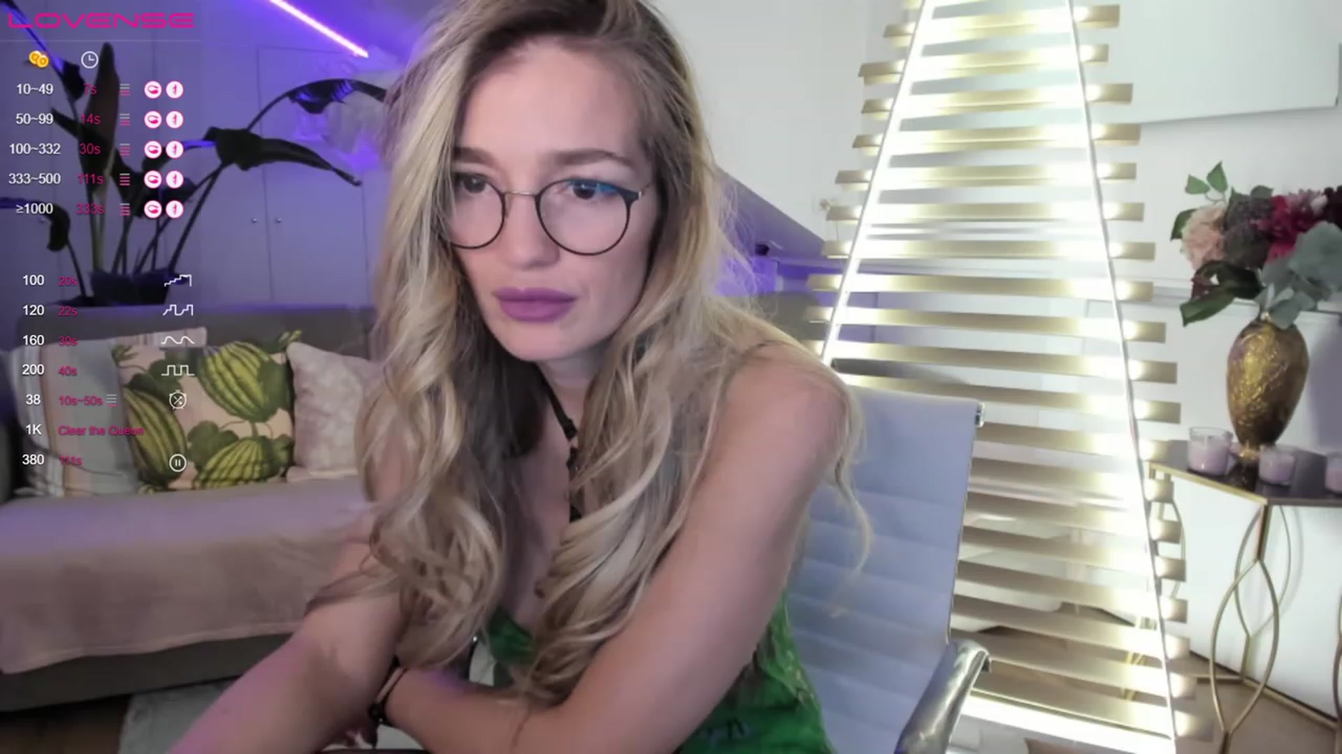 Gallery image thumbnail from Ingrid_honey's myfreecams stream on, 01/22/2023, 24:41 image 12 of 20