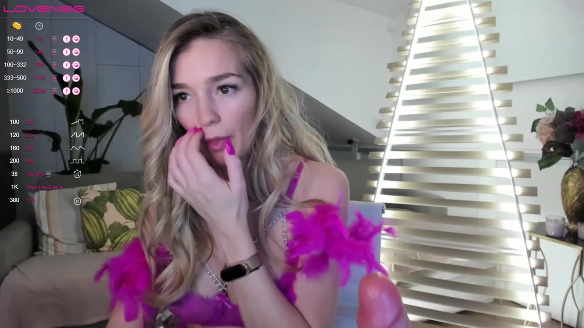 Gallery image thumbnail from Ingrid_honey's myfreecams stream on, 01/23/2023, 24:18 image 14 of 20