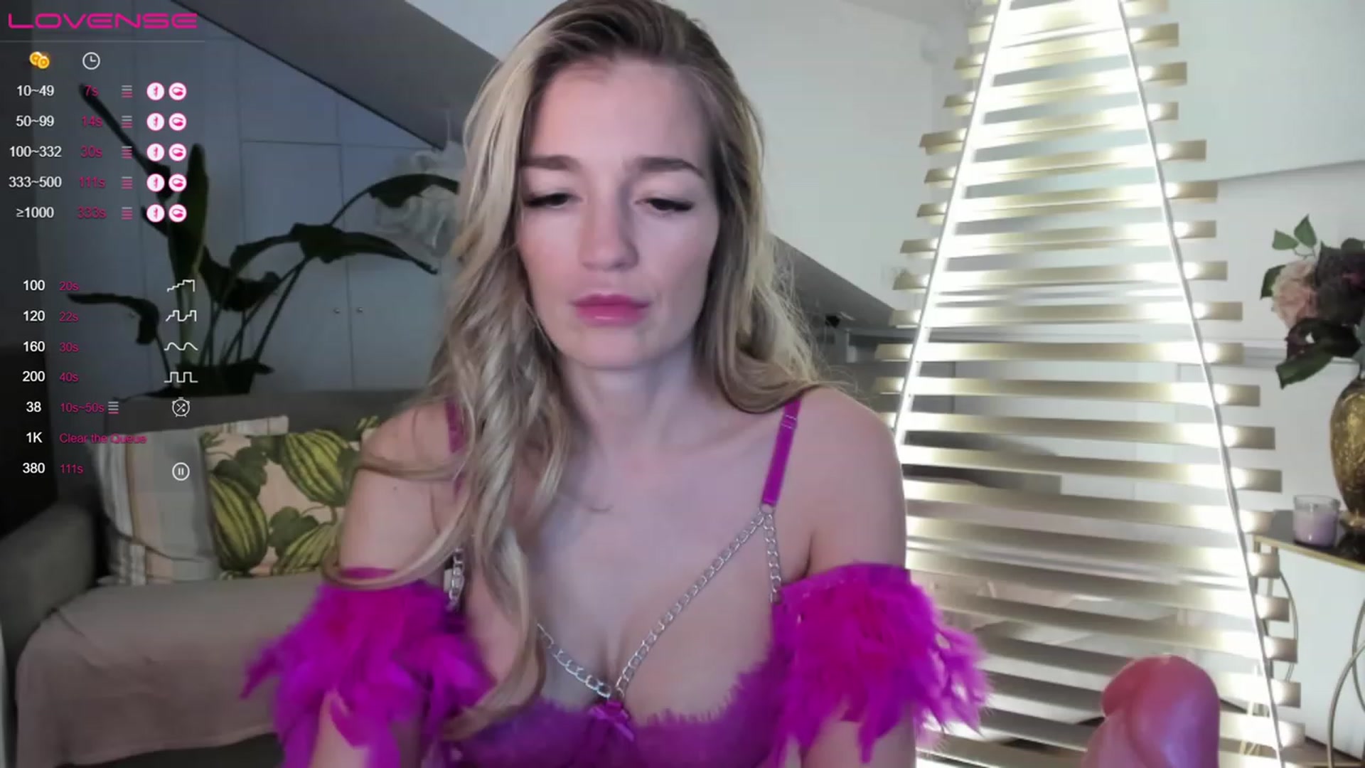 Gallery image thumbnail from Ingrid_honey's myfreecams stream on, 01/23/2023, 24:18 image 8 of 20