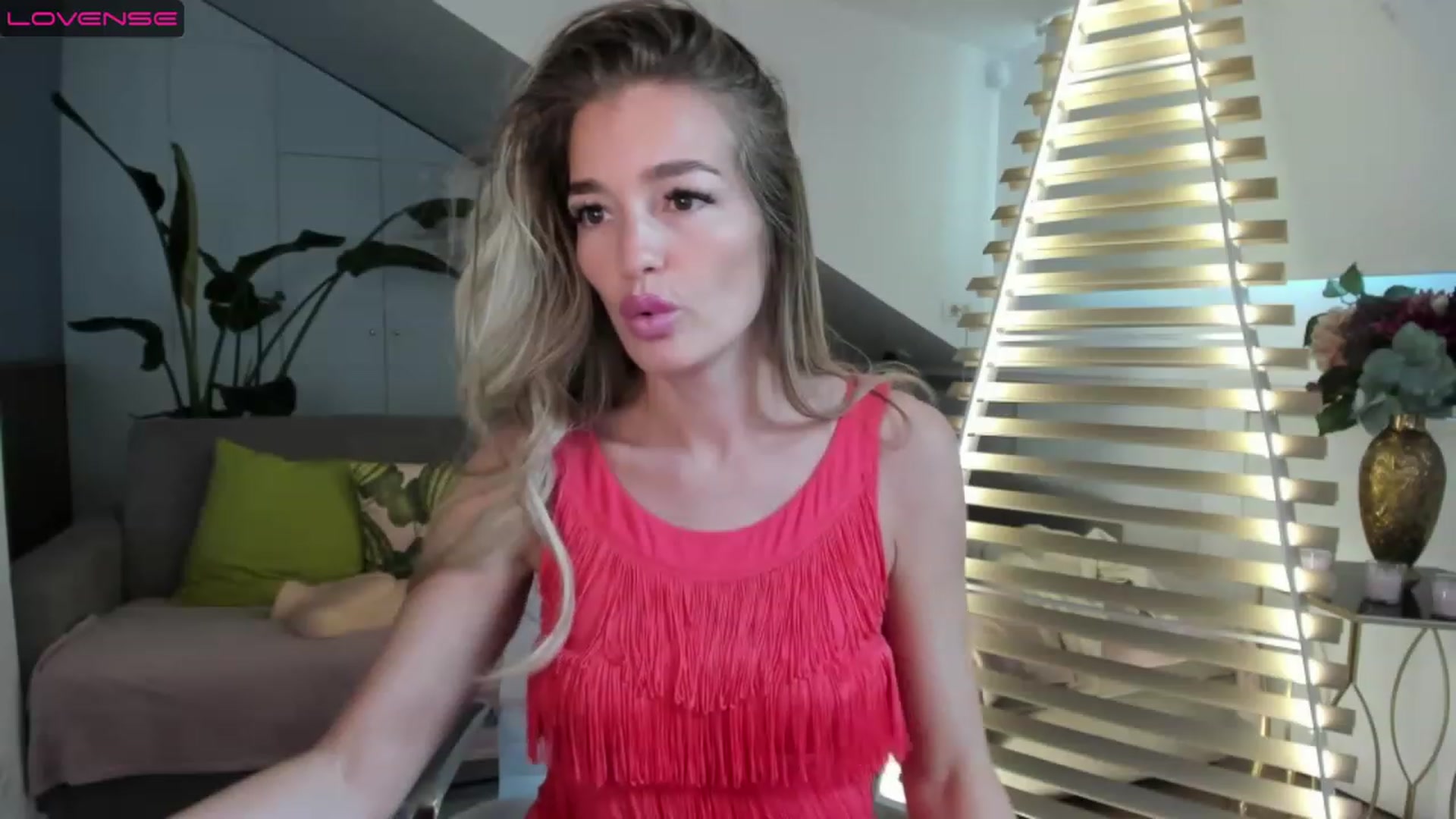 Gallery image thumbnail from Ingrid_honey's myfreecams stream on, 02/22/2023, 15:15 image 4 of 20