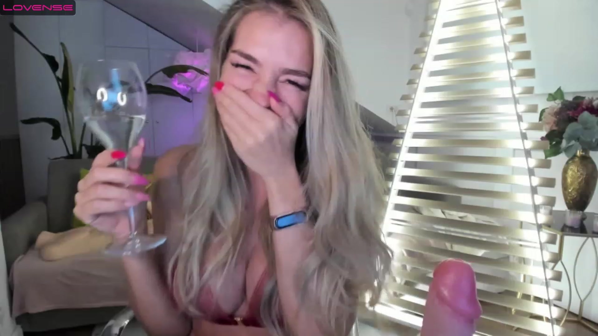 Gallery image thumbnail from Ingrid_honey's myfreecams stream on, 02/27/2023, 01:19 image 7 of 20