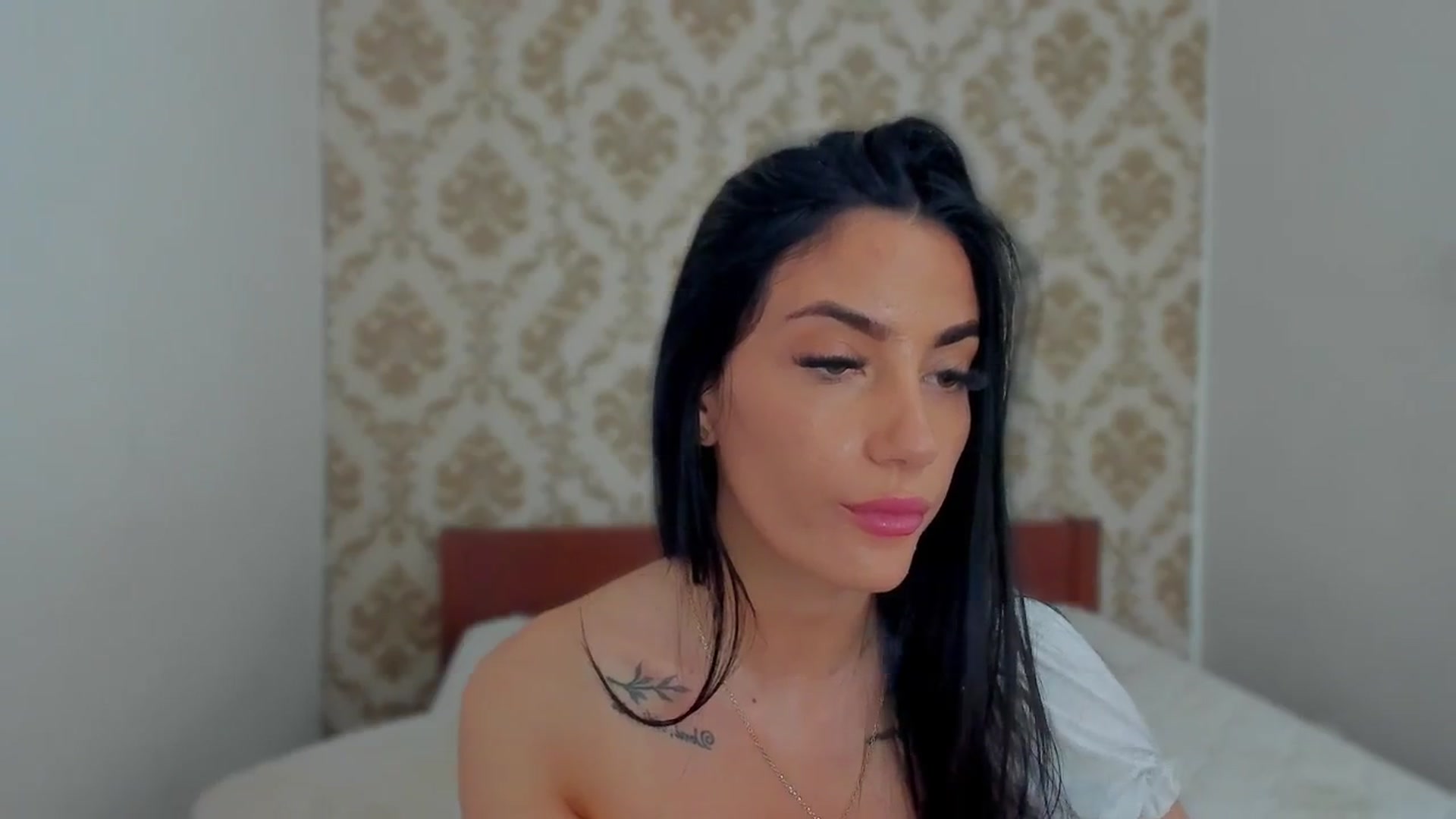 Gallery image thumbnail from Ingriddd_'s myfreecams stream on, 04/24/2025, 12:05 image 6 of 20