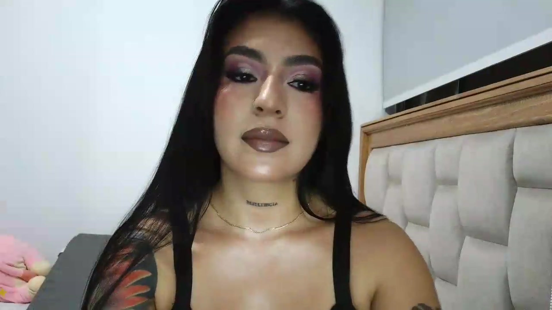 Gallery image thumbnail from InkGirl's myfreecams stream on, 08/21/2026, 24:16 image 4 of 20