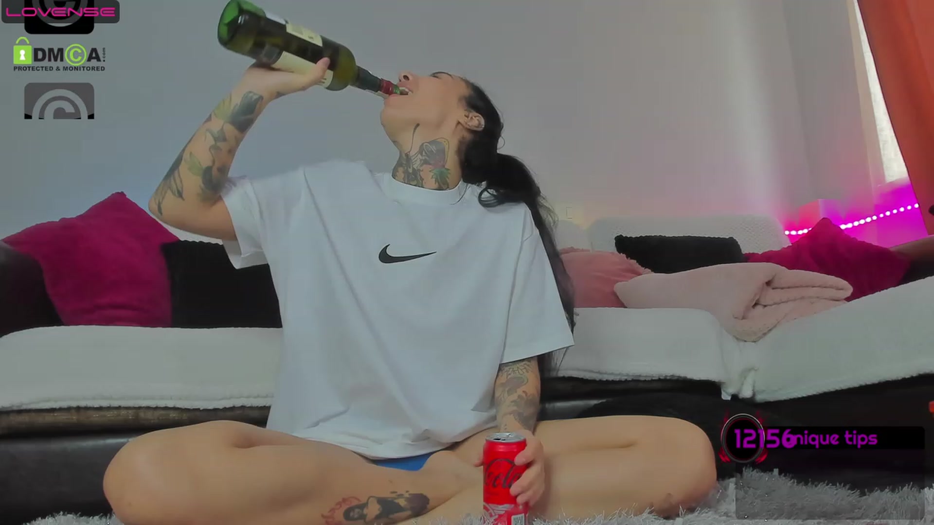 Gallery image thumbnail from InkedGoldie's myfreecams stream on, 05/08/2023, 11:26 image 10 of 20